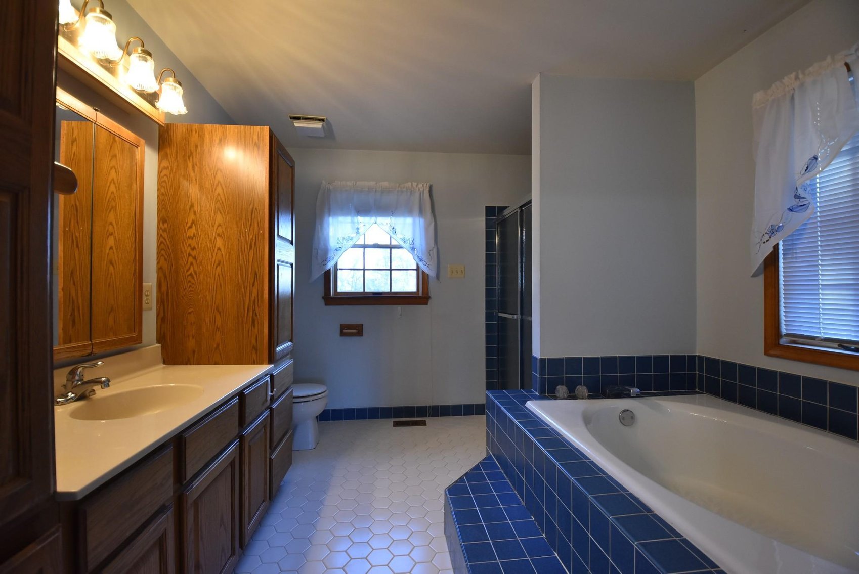 Image for Sold! Real Estate | 392 Fallowfield Ln., Harleysville, Pa. 19438 | January 18, 2024 at 4:00 PM