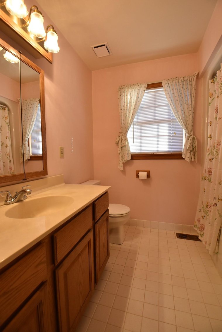 Image for Sold! Real Estate | 392 Fallowfield Ln., Harleysville, Pa. 19438 | January 18, 2024 at 4:00 PM