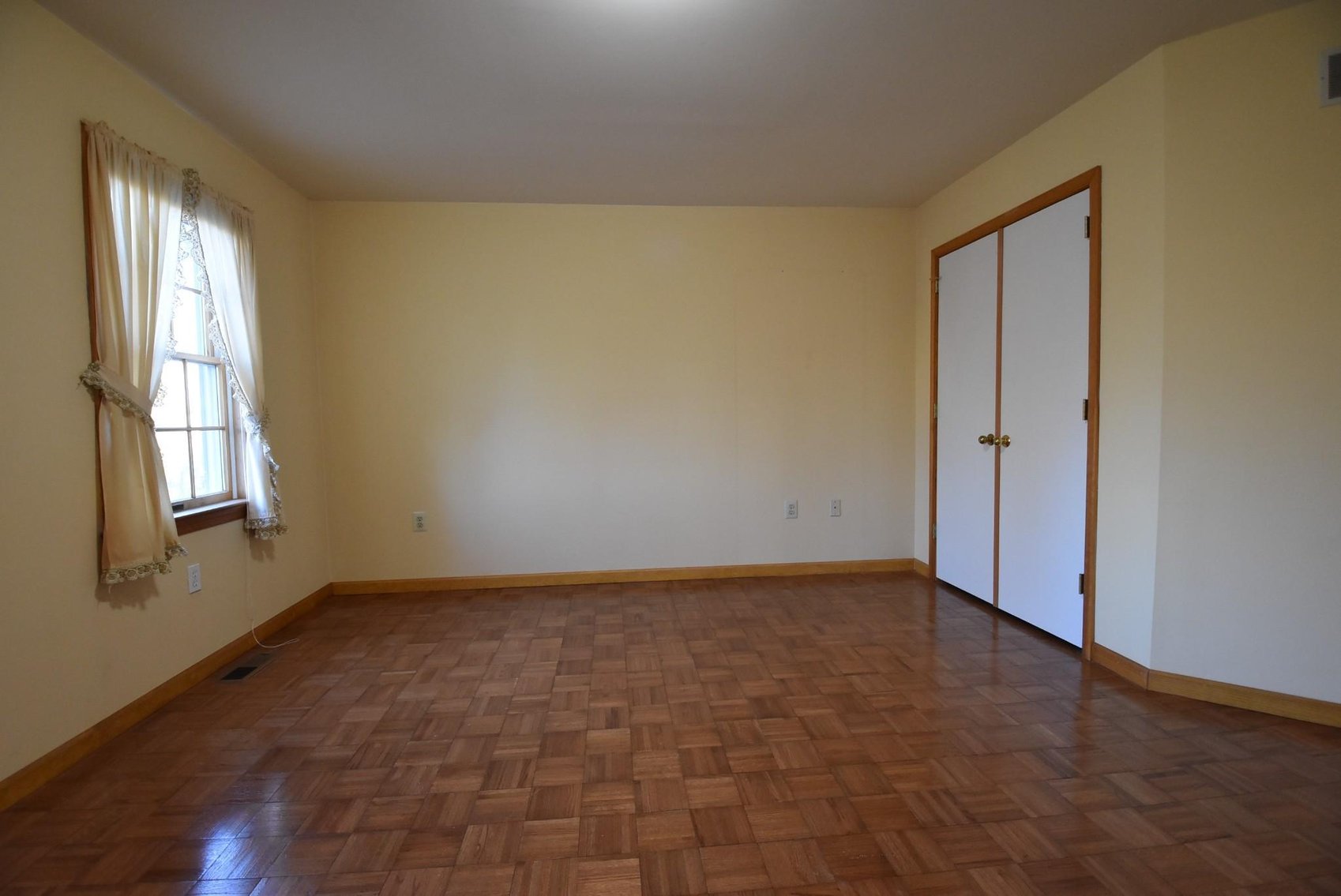 Image for Sold! Real Estate | 392 Fallowfield Ln., Harleysville, Pa. 19438 | January 18, 2024 at 4:00 PM