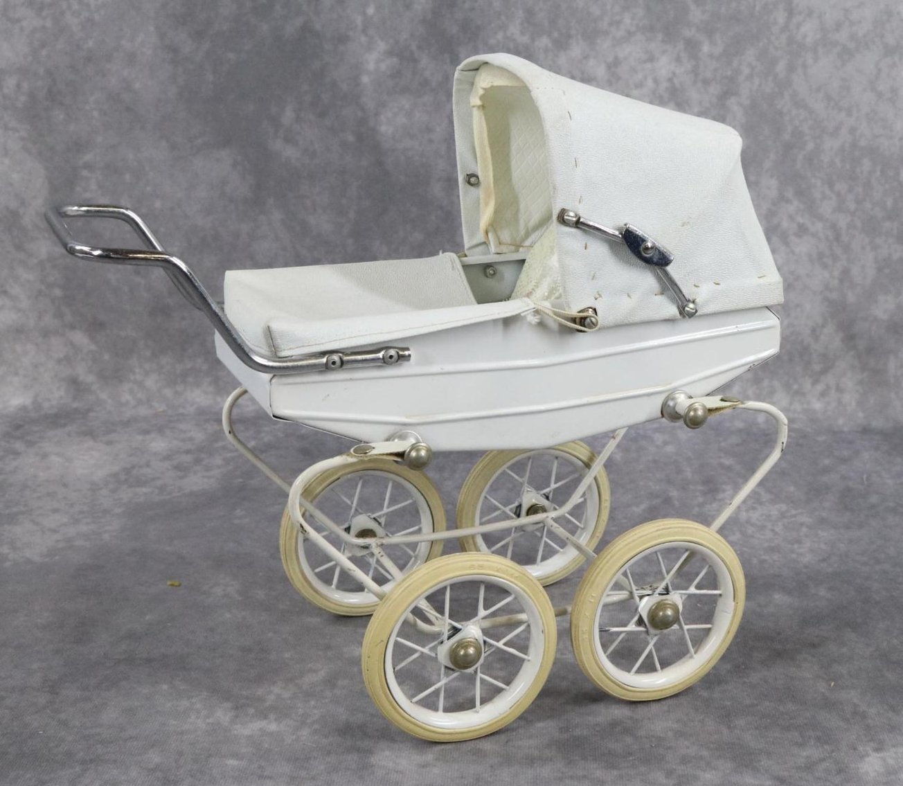 Image for UFDC/REGIONAL  CONVENTION SOUVENIRS.