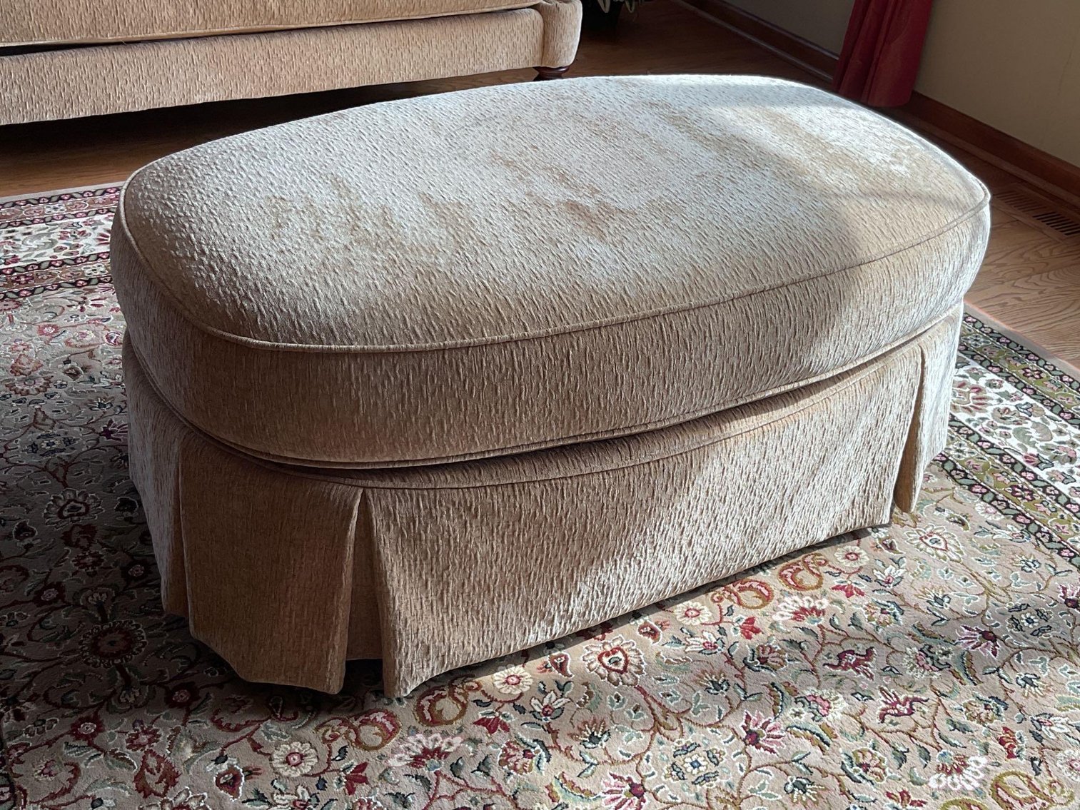 Image for Broyhill Ottoman
