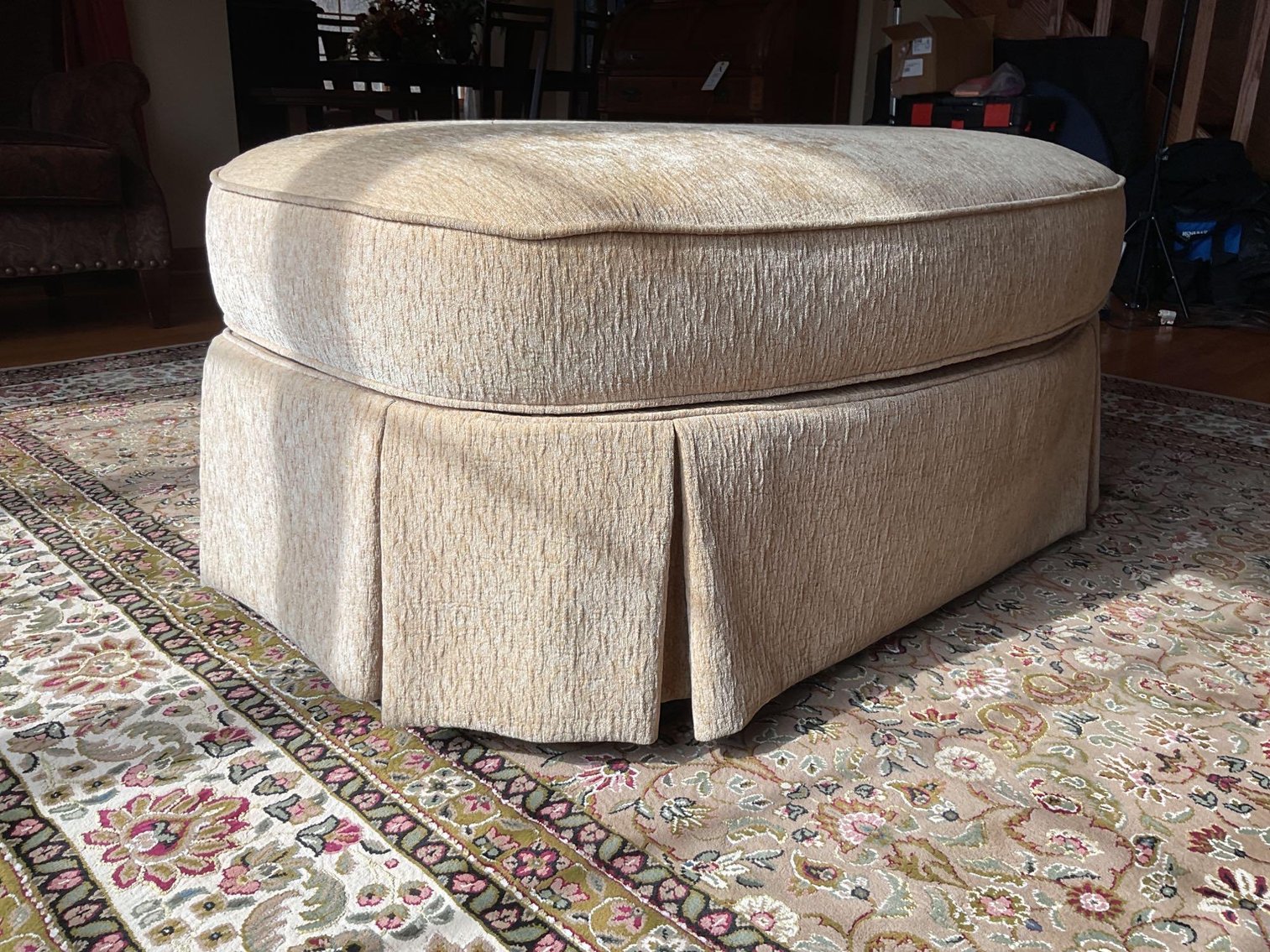 Image for Broyhill Ottoman