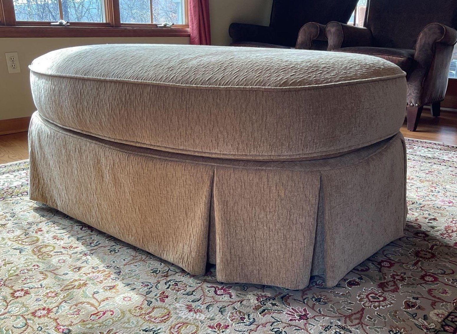 Image for Broyhill Ottoman