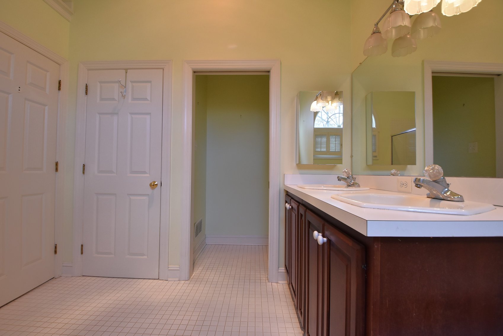 Image for Sold! Real Estate For Sale | 40 Heritage Lane, Doylestown, PA 18901