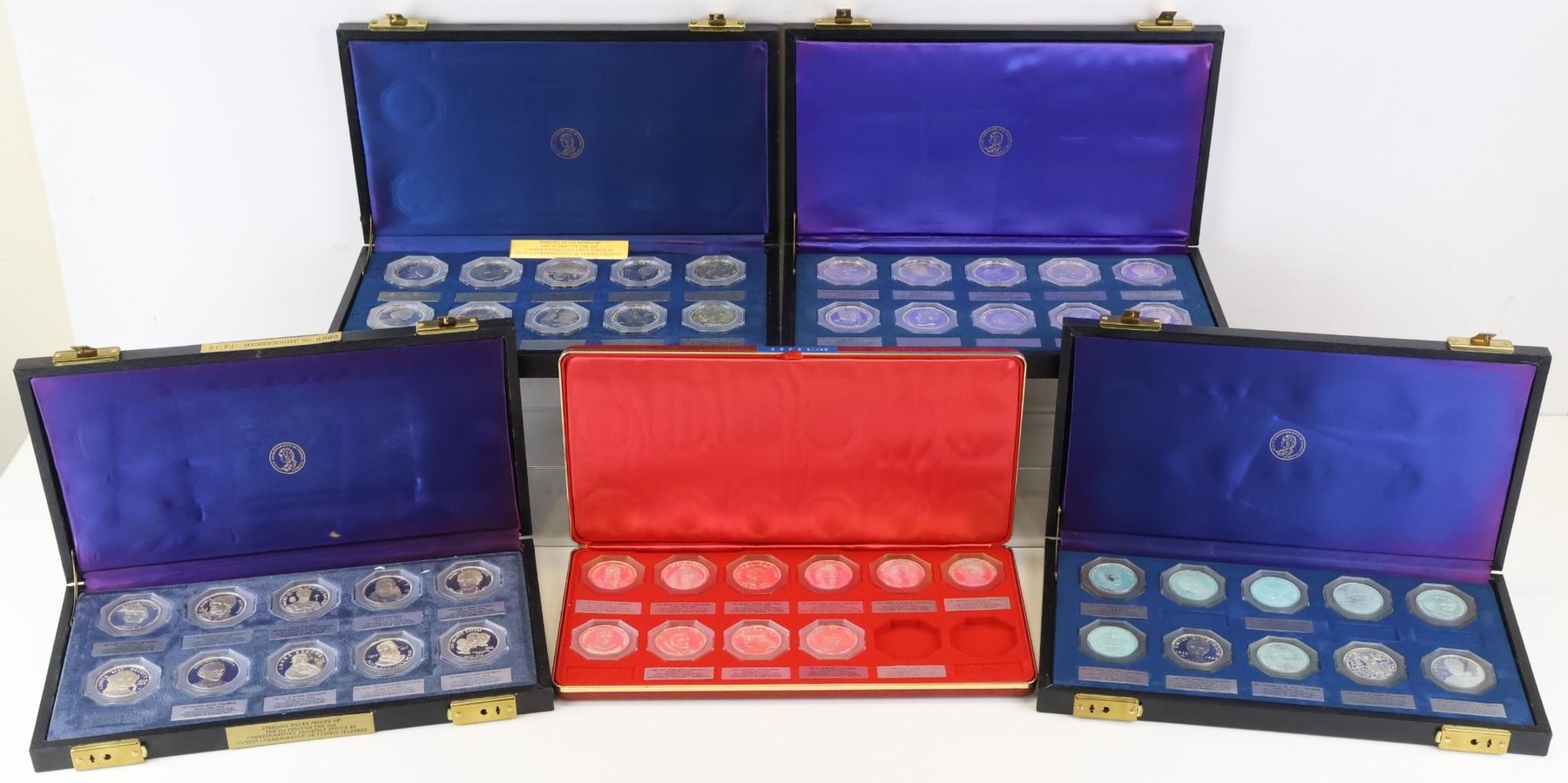 Image for Sterling Silver Societe Commemorative De Femmes Celebres Medals (50)