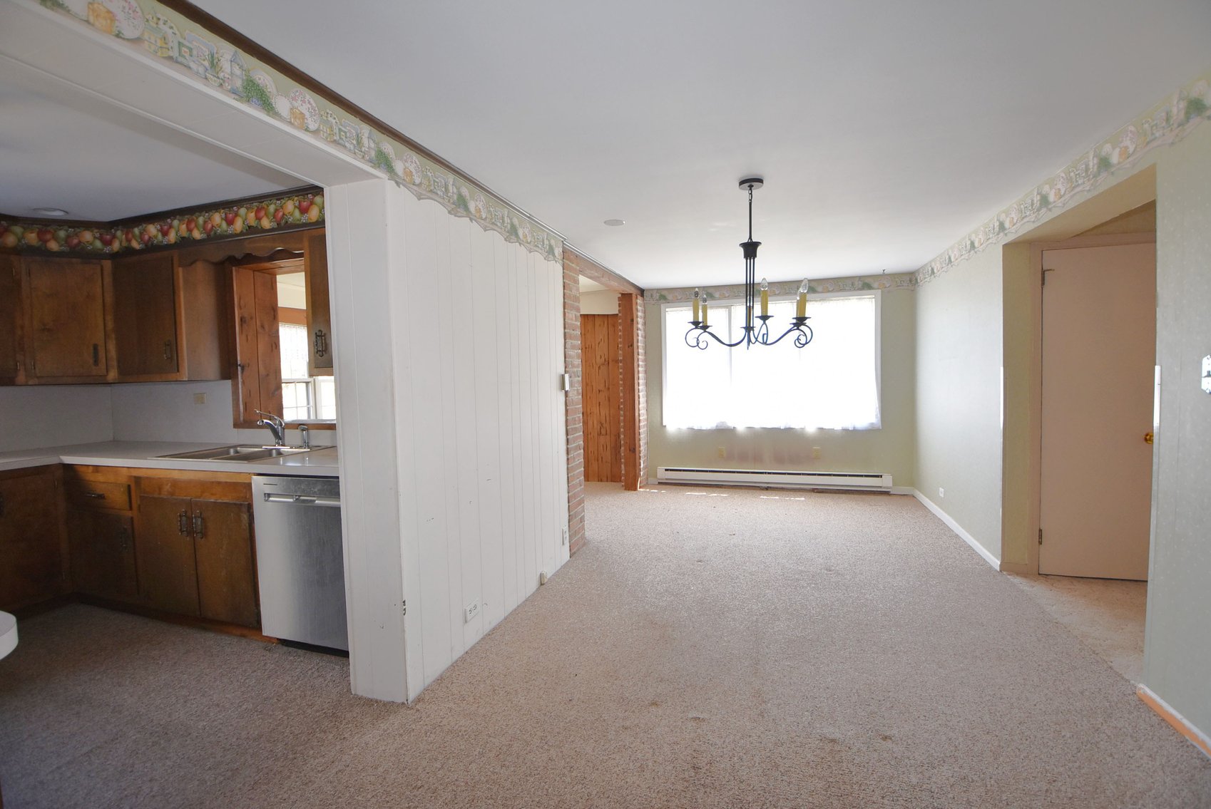 Image for Sold! Real Estate For Auction | 423 E. Garfield Ave, Souderton, PA 18964 | May 1, 2025 at 4:00 PM