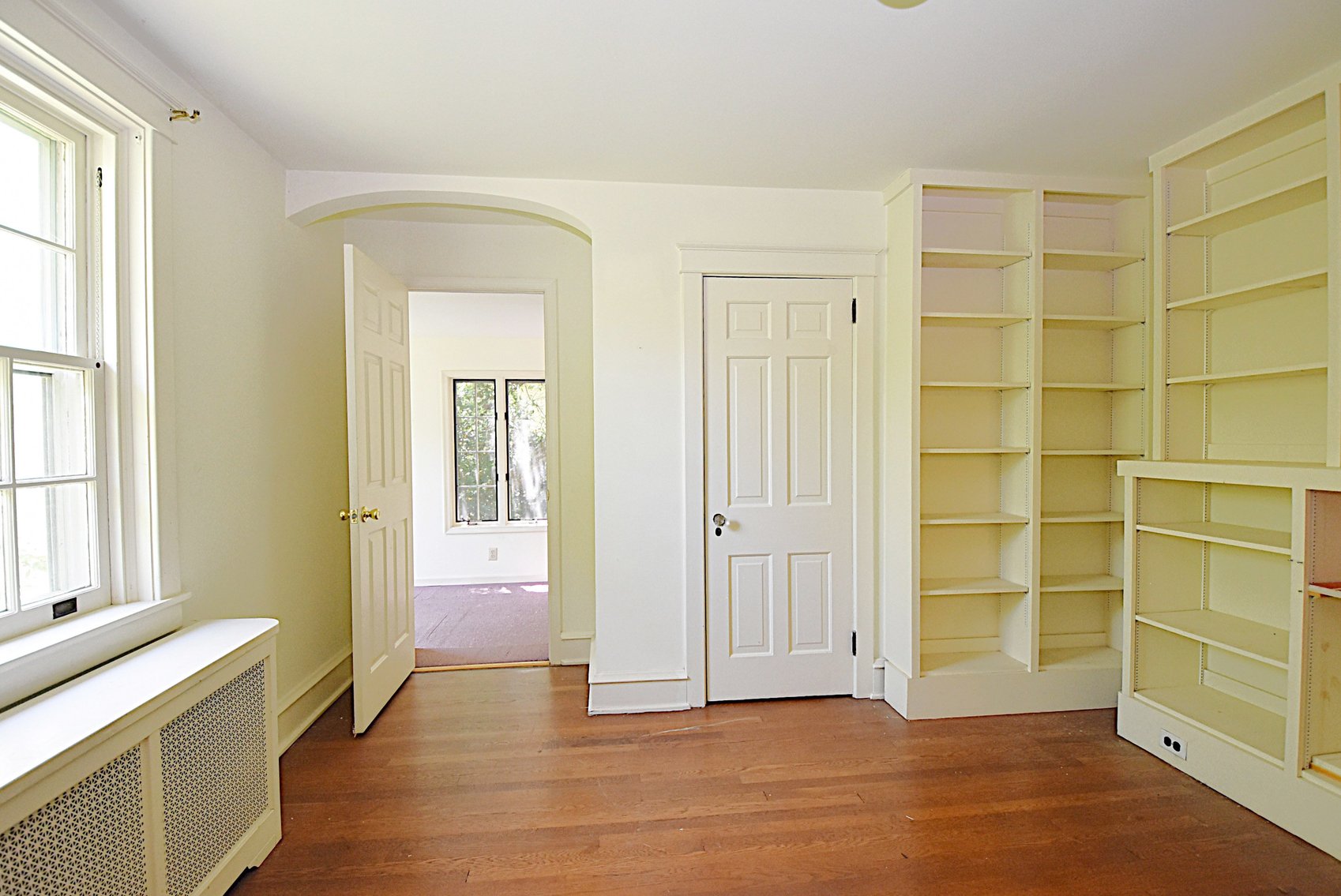 Image for Sold! Real Estate For Auction | 19 Farm Road, Wayne, PA 19087 | July 17, 2025 at 4:00 PM