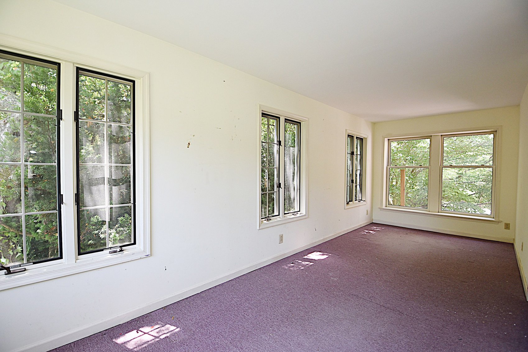 Image for Sold! Real Estate For Auction | 19 Farm Road, Wayne, PA 19087 | July 17, 2025 at 4:00 PM