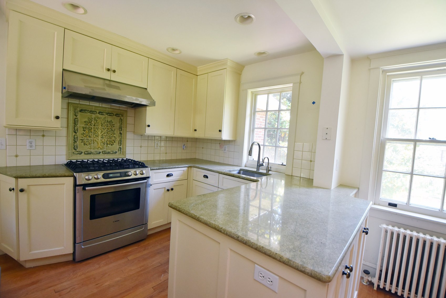 Image for Sold! Real Estate For Auction | 19 Farm Road, Wayne, PA 19087 | July 17, 2025 at 4:00 PM