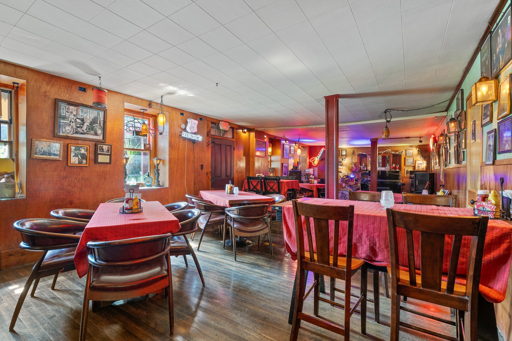Image for Sold! Real Estate For Auction | Ravens Nest Tavern | 625 Old Bethlehem Road, Quakertown, PA  18951 |  September 23, 2025 at 12:00 PM