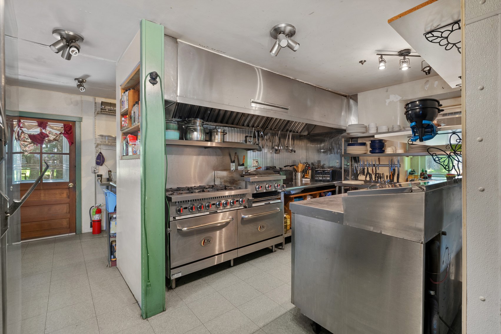 Image for Sold! Real Estate For Auction | Ravens Nest Tavern | 625 Old Bethlehem Road, Quakertown, PA  18951 |  September 23, 2025 at 12:00 PM