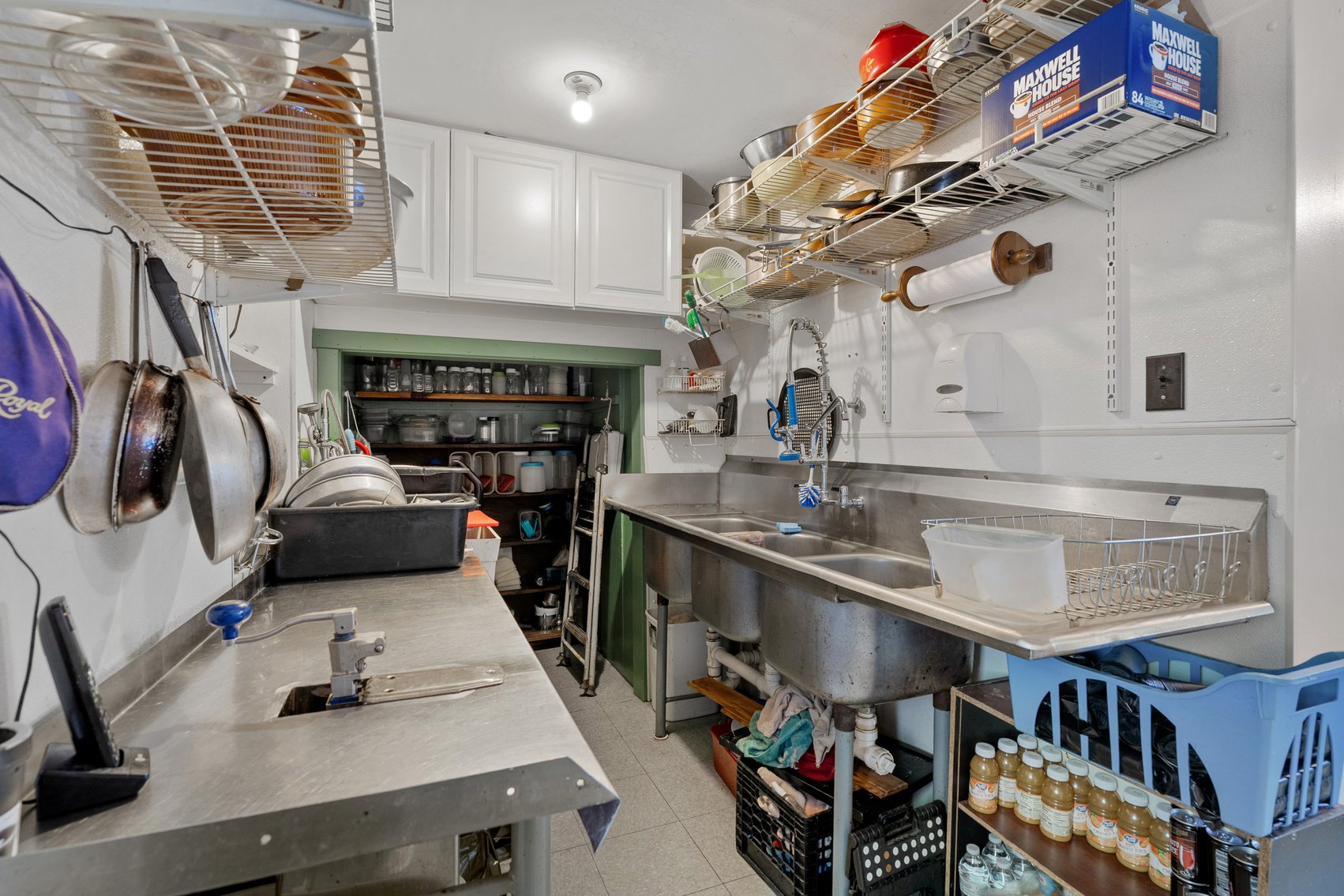 Image for Sold! Real Estate For Auction | Ravens Nest Tavern | 625 Old Bethlehem Road, Quakertown, PA  18951 |  September 23, 2025 at 12:00 PM