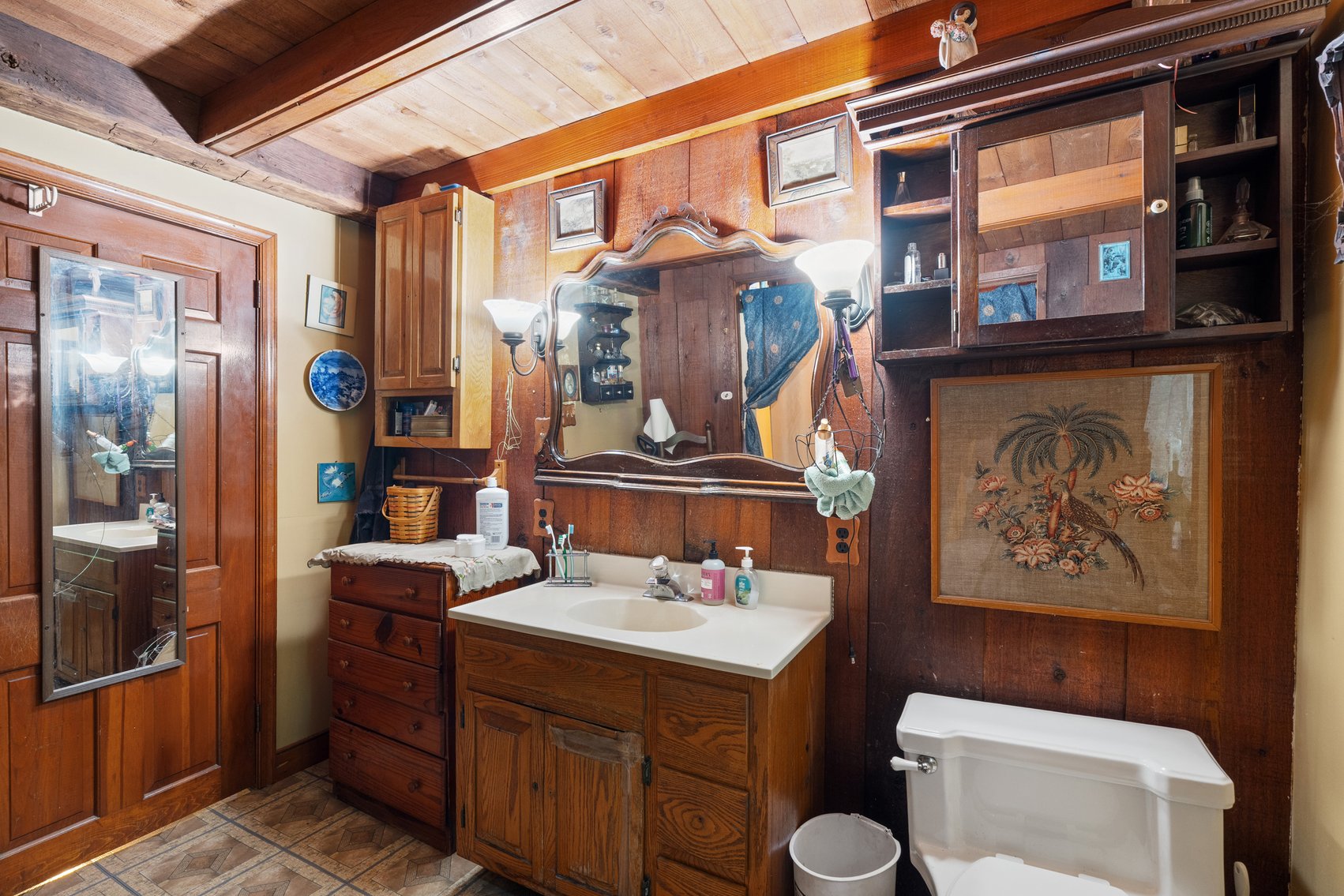 Image for Sold! Real Estate For Auction | Ravens Nest Tavern | 625 Old Bethlehem Road, Quakertown, PA  18951 |  September 23, 2025 at 12:00 PM