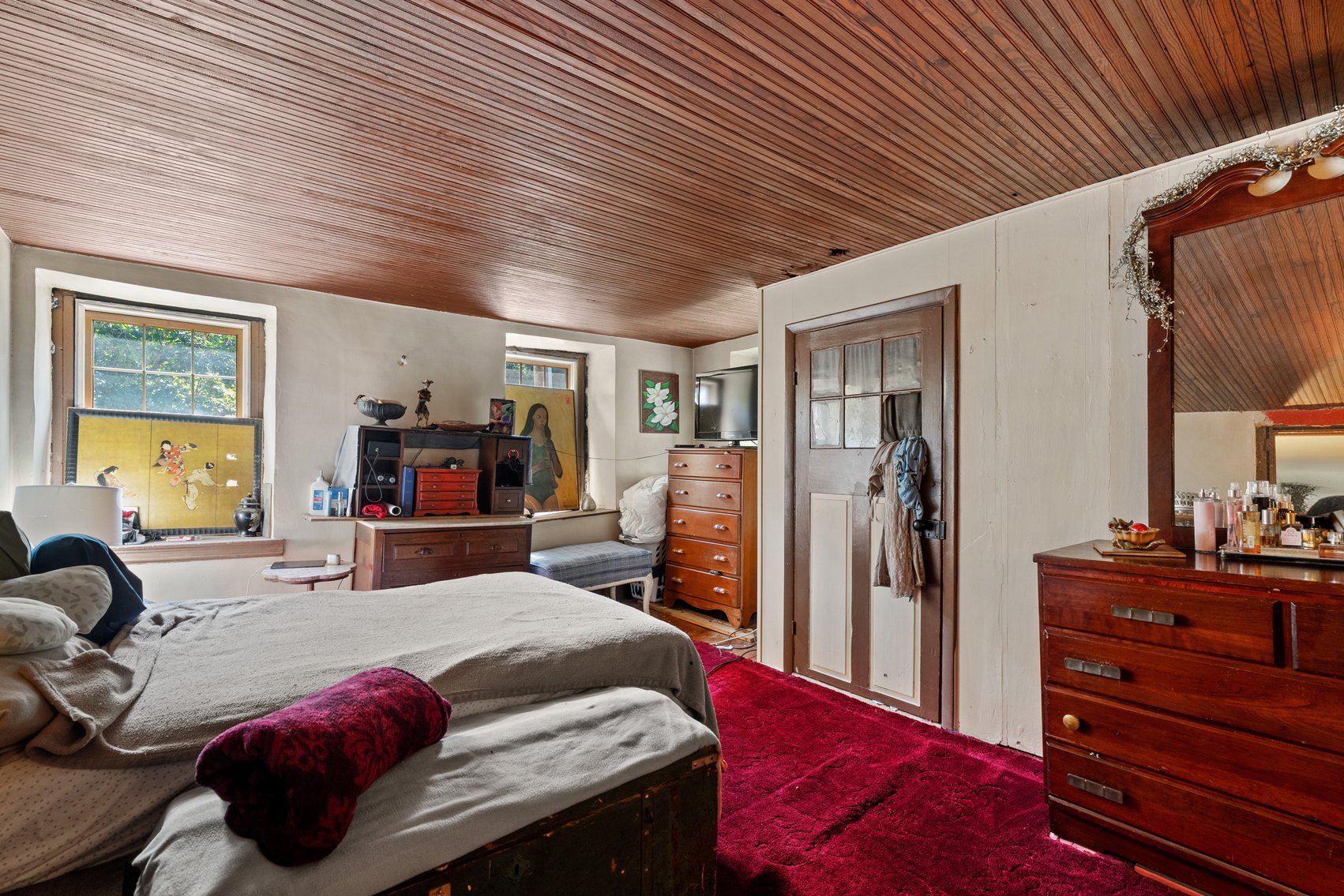 Image for Sold! Real Estate For Auction | Ravens Nest Tavern | 625 Old Bethlehem Road, Quakertown, PA  18951 |  September 23, 2025 at 12:00 PM