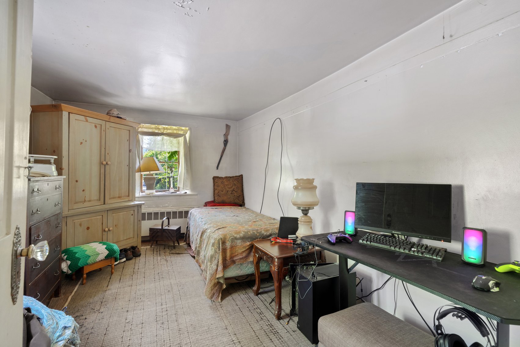 Image for Sold! Real Estate For Auction | Ravens Nest Tavern | 625 Old Bethlehem Road, Quakertown, PA  18951 |  September 23, 2025 at 12:00 PM