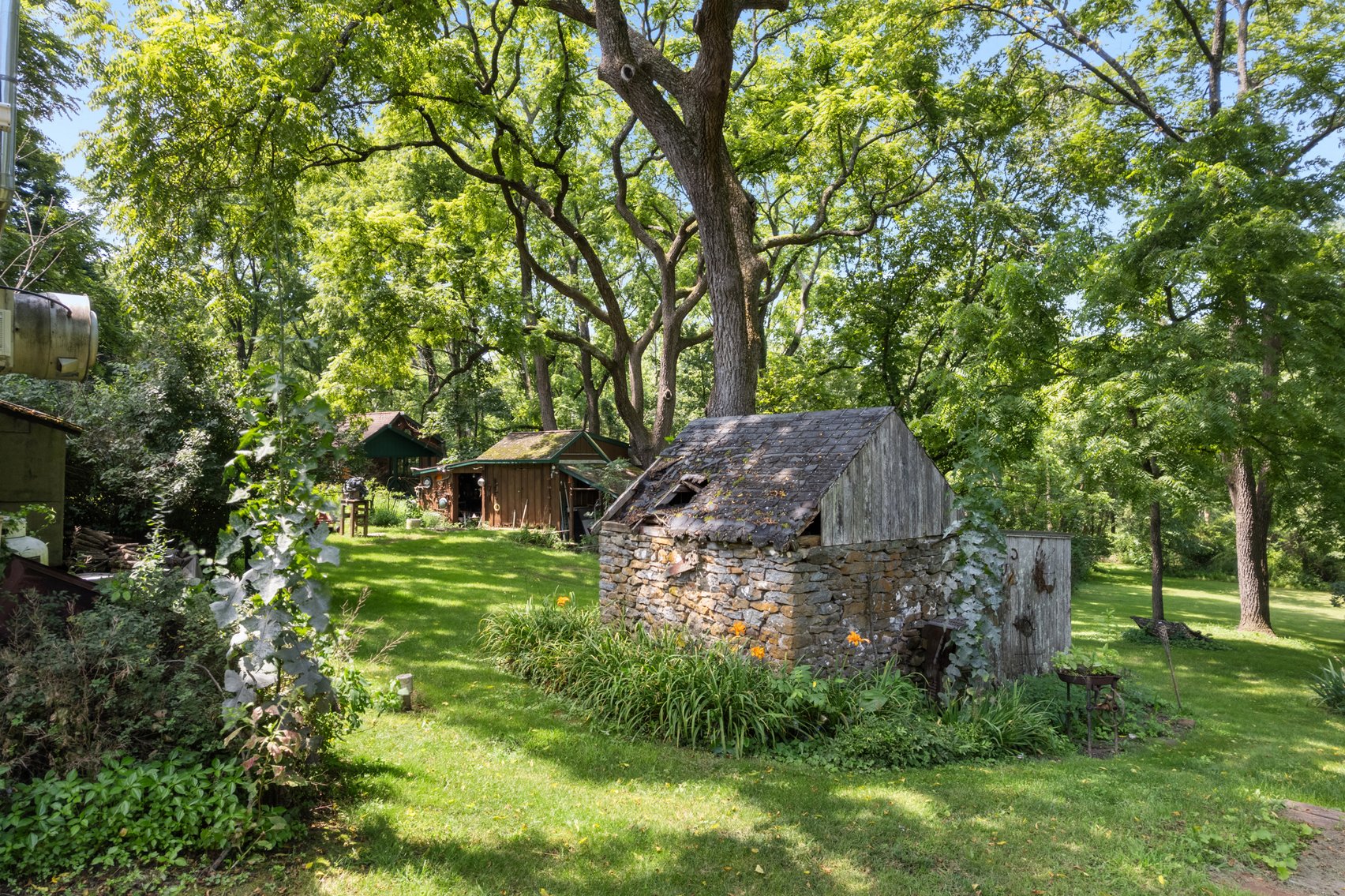 Image for Sold! Real Estate For Auction | Ravens Nest Tavern | 625 Old Bethlehem Road, Quakertown, PA  18951 |  September 23, 2025 at 12:00 PM