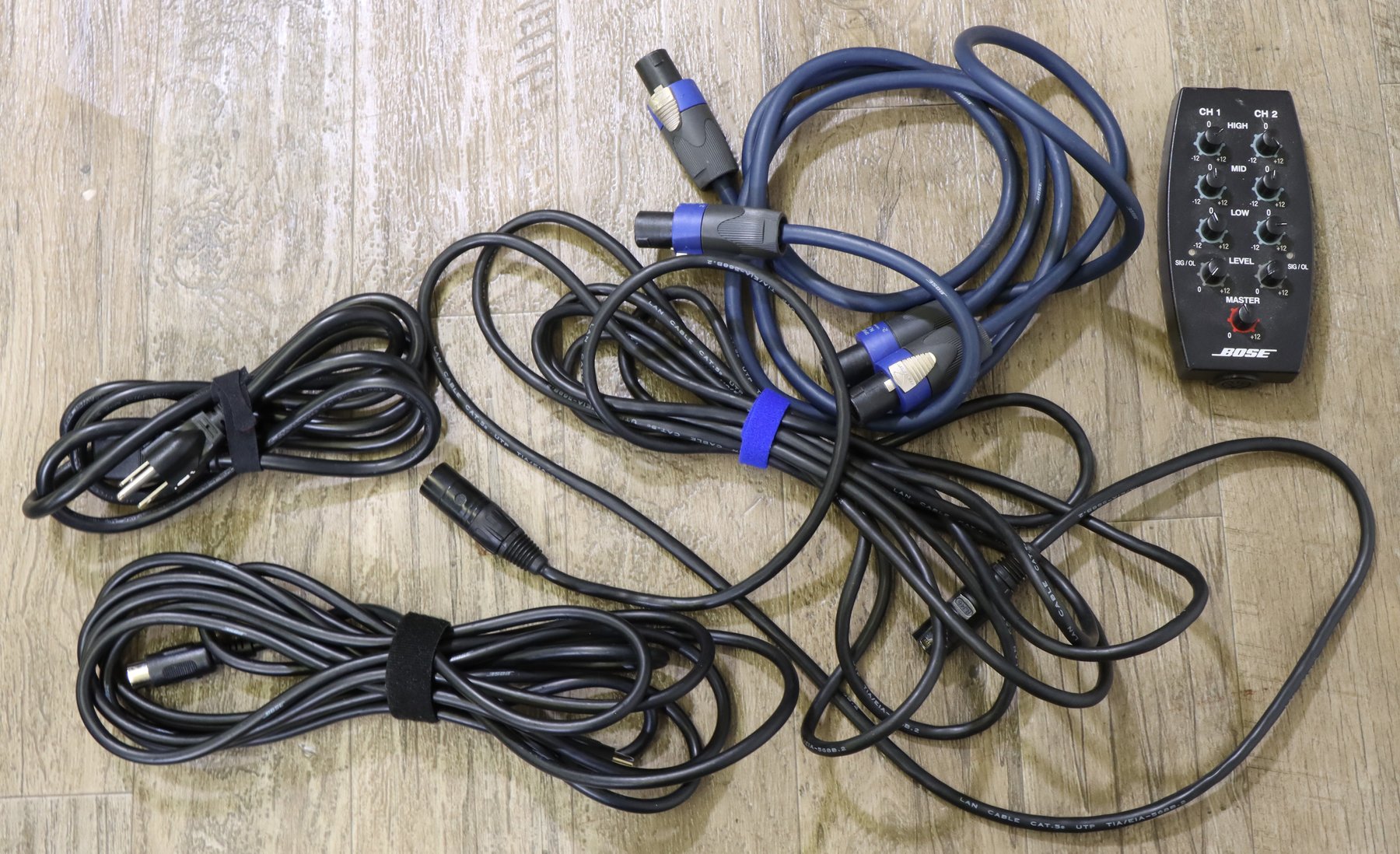 Image for Bose L1 Model 1S Sound System with optional ToneMatch controller