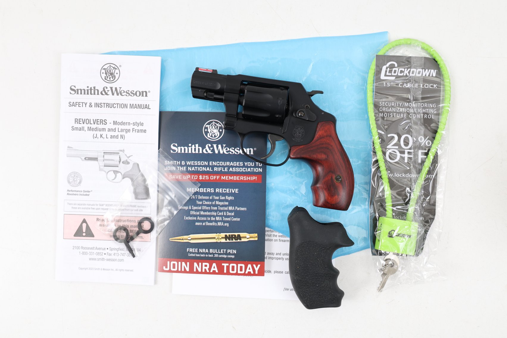 Image for Smith & Wesson 351 PD Airlite Double Action Revolver