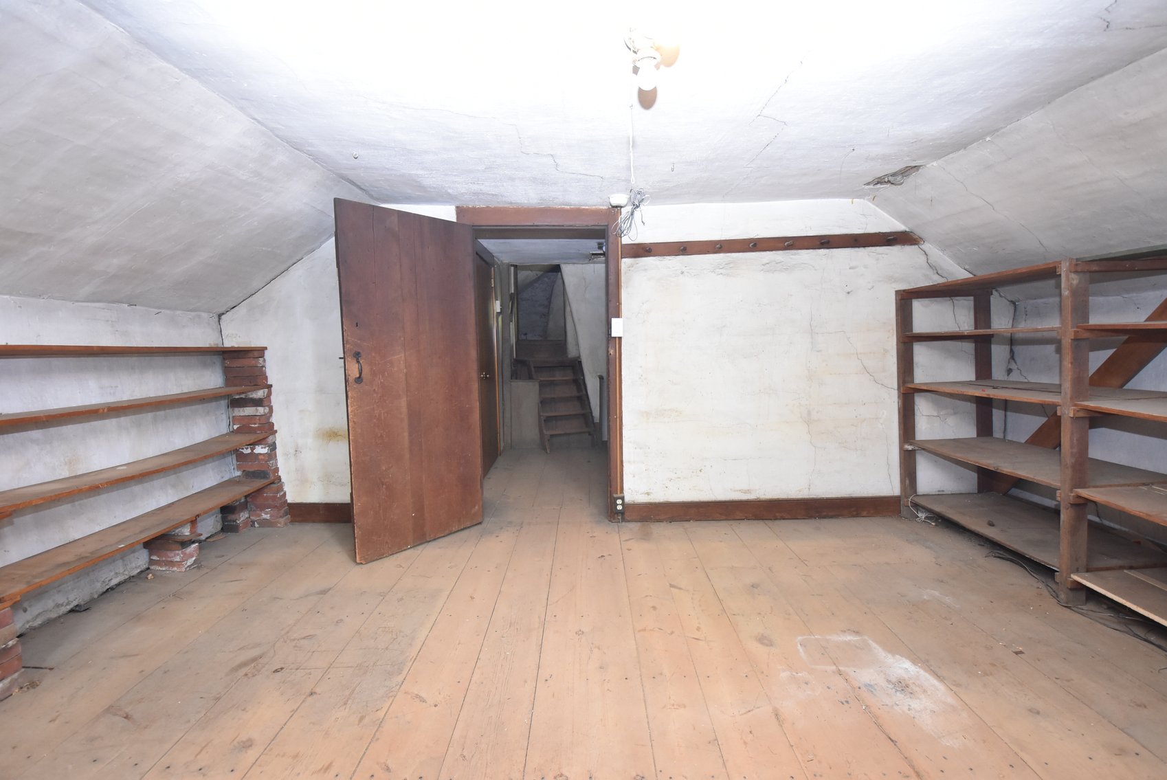 Image for Sold! Real Estate For Auction | 210 Buckwalter Road, Phoenixville, PA 19460 | November 13, 2025 at 4:00 PM