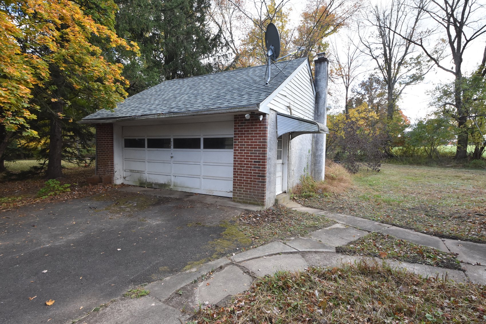 Image for Sold! Real Estate For Auction | 422 Wyndon Rd, Ambler, PA 19002 | November 20, 2025 at 4:00 PM