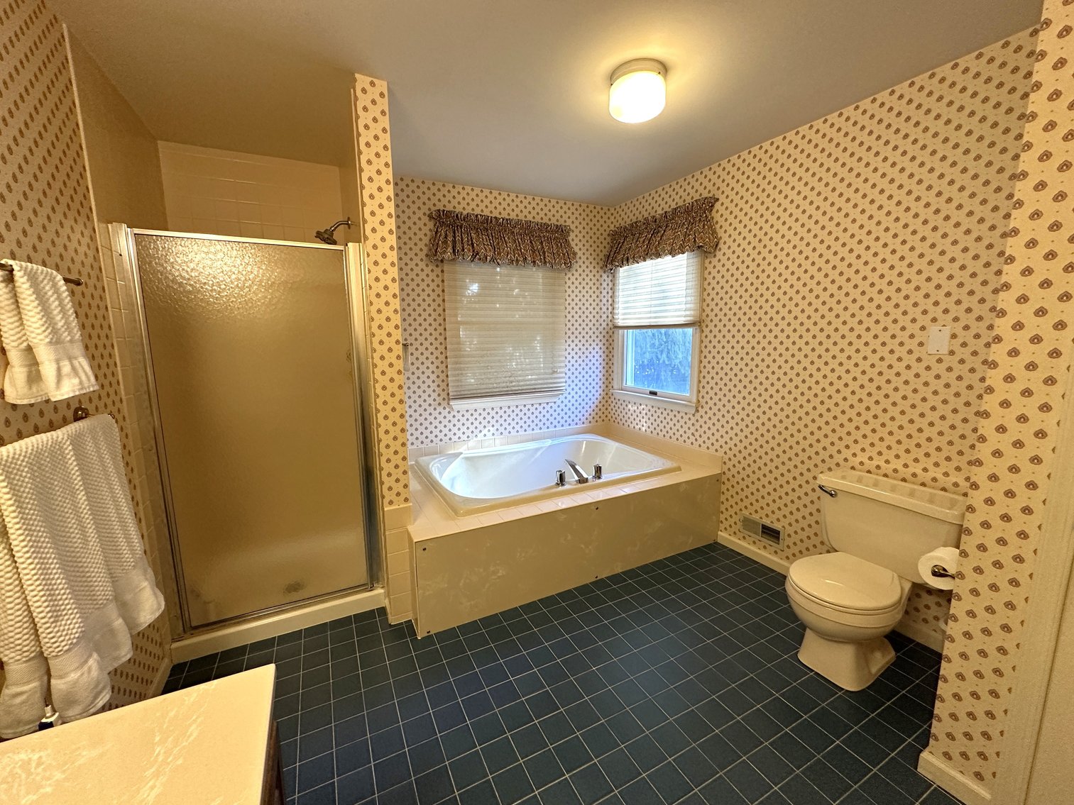 Image for Sold! Real Estate For Auction | 2801 Denbeigh Drive, Hatfield, PA 19440 | December 11, 2025 at 4:00 PM