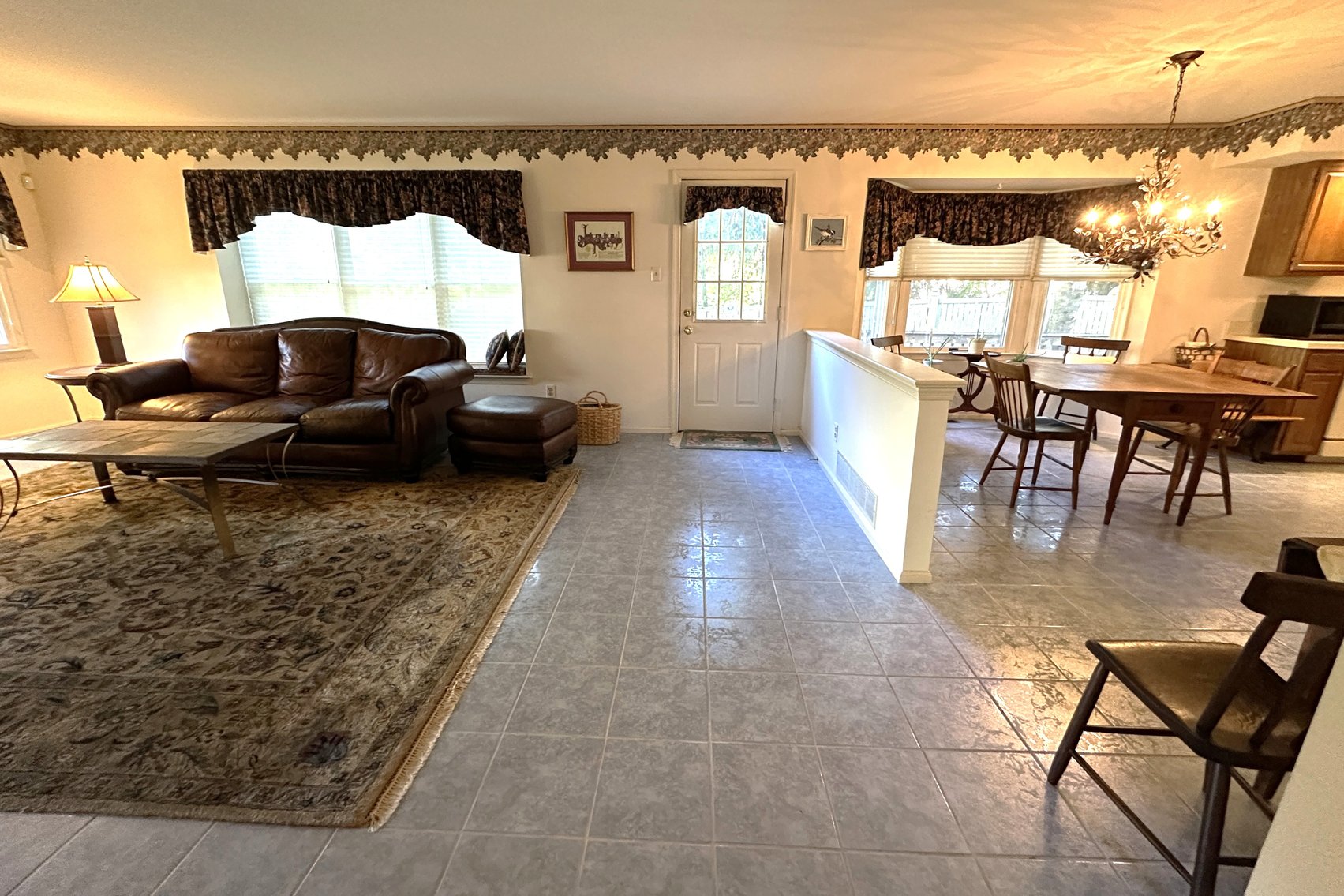 Image for Sold! Real Estate For Auction | 2801 Denbeigh Drive, Hatfield, PA 19440 | December 11, 2025 at 4:00 PM