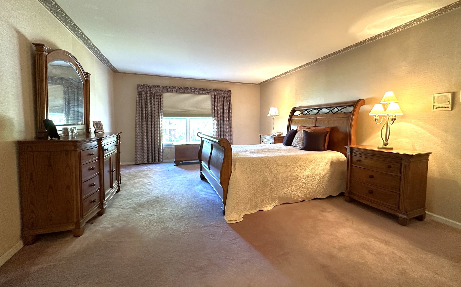 Image for Sold! Real Estate For Auction | 2801 Denbeigh Drive, Hatfield, PA 19440 | December 11, 2025 at 4:00 PM