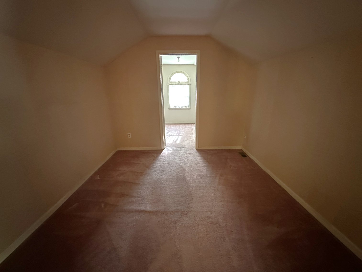 Image for Sold! Real Estate For Auction | 2801 Denbeigh Drive, Hatfield, PA 19440 | December 11, 2025 at 4:00 PM