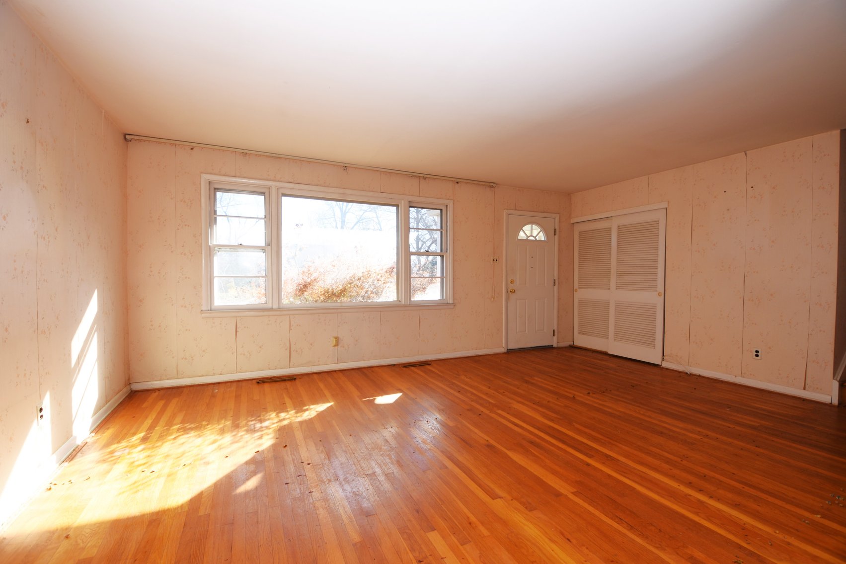 Image for Sold! Real Estate For Auction | 217 Cherry Lane, Lansdale, PA 19446 | December 16, 2025 at 4:00 PM