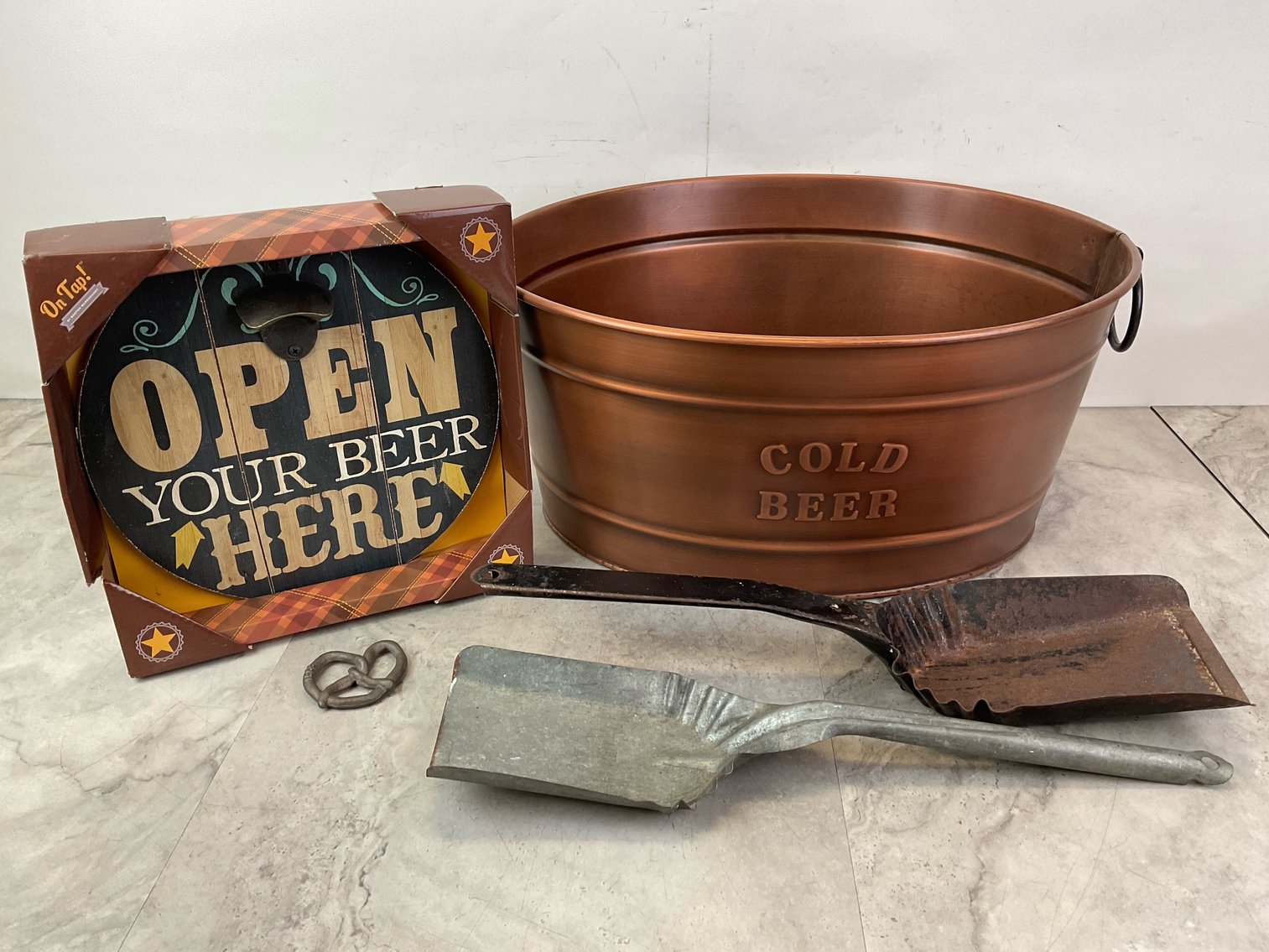 Image for Beer Collectibles & Primitives
