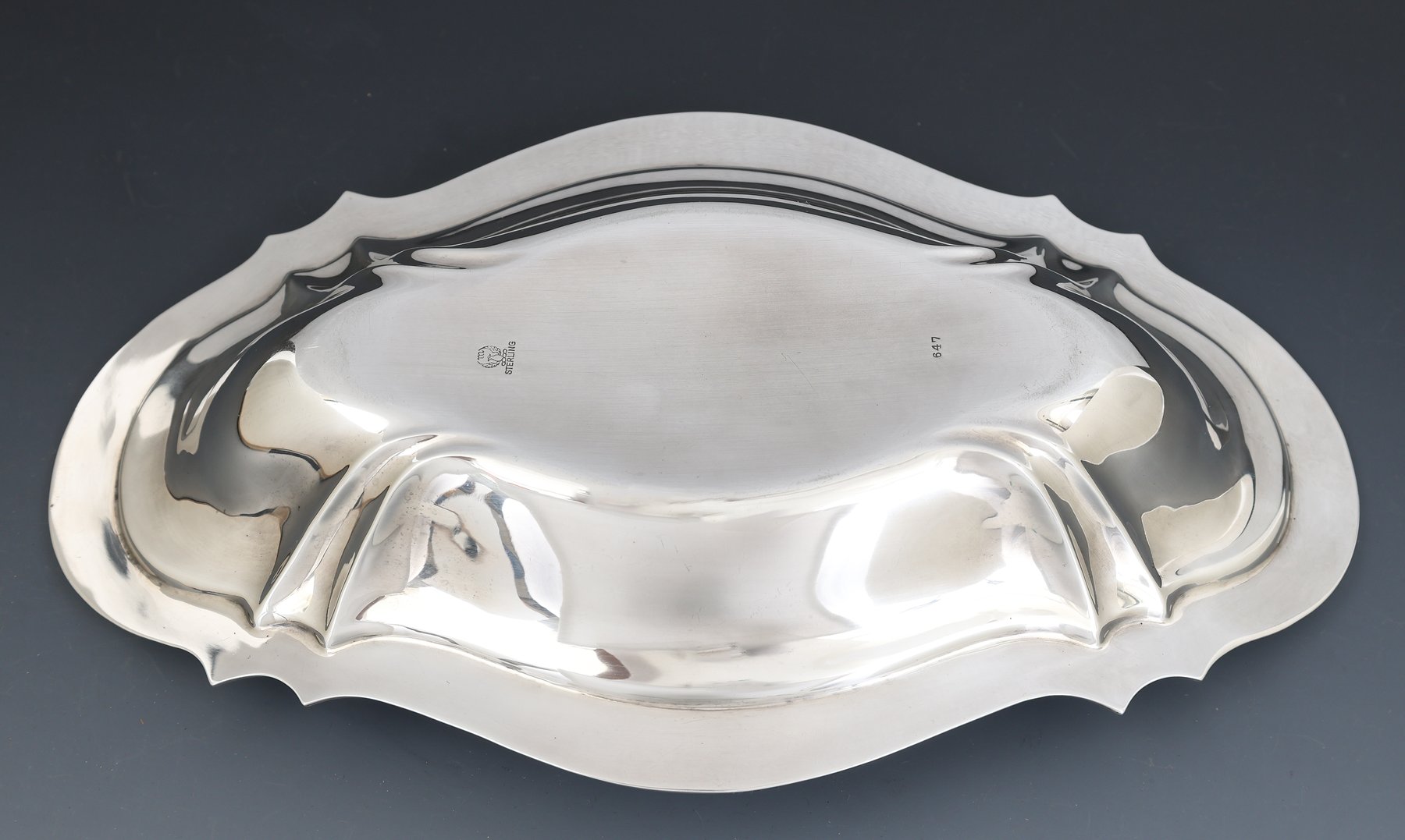 Image for Meriden-Britannia Sterling Silver Bread Tray