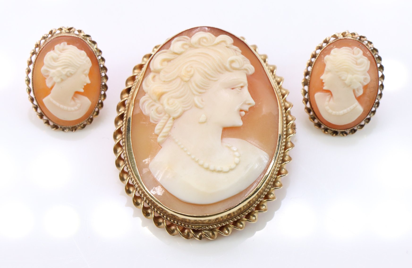 Image for 14k YG Cameo Pin & Earrings