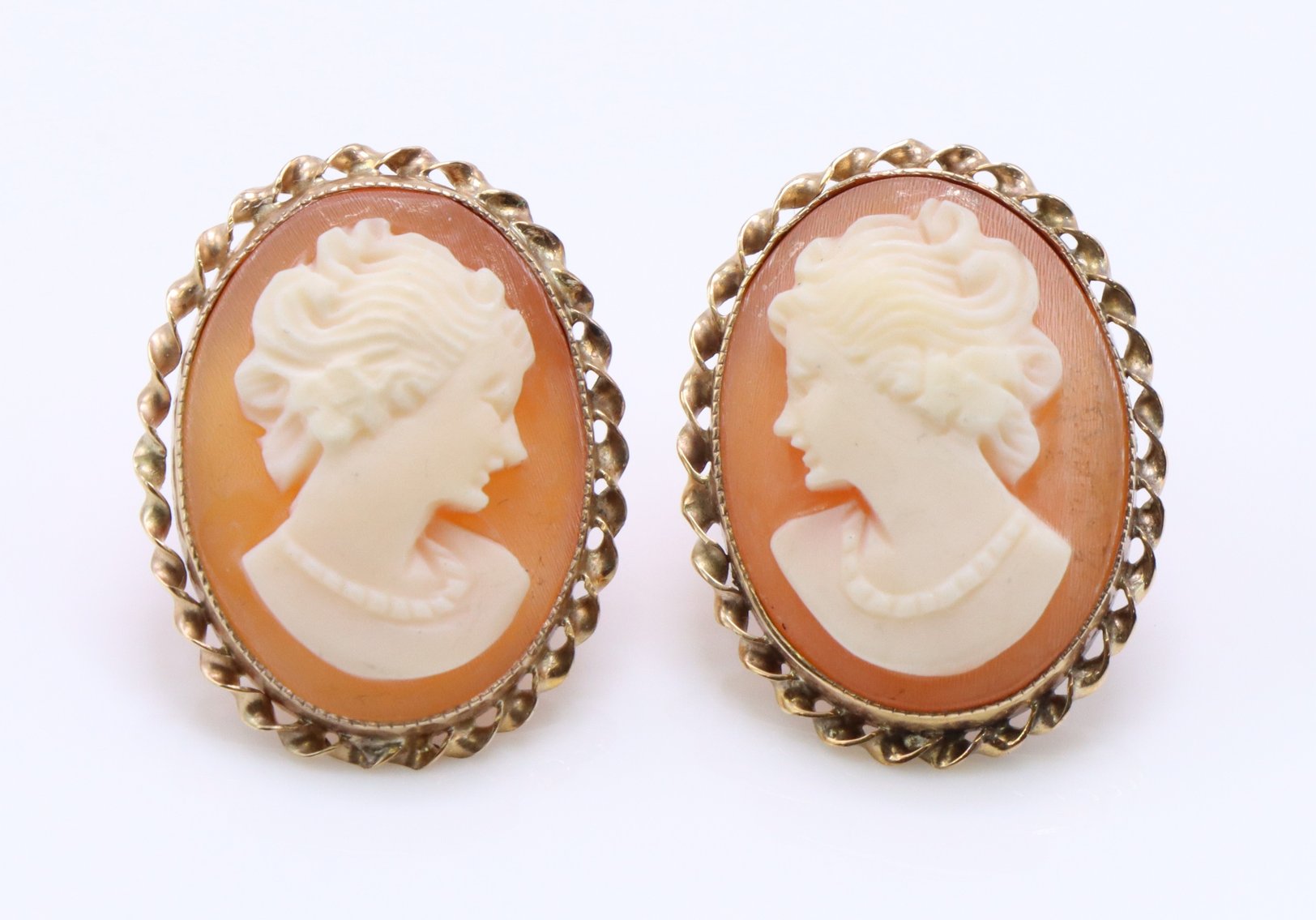 Image for 14k YG Cameo Pin & Earrings