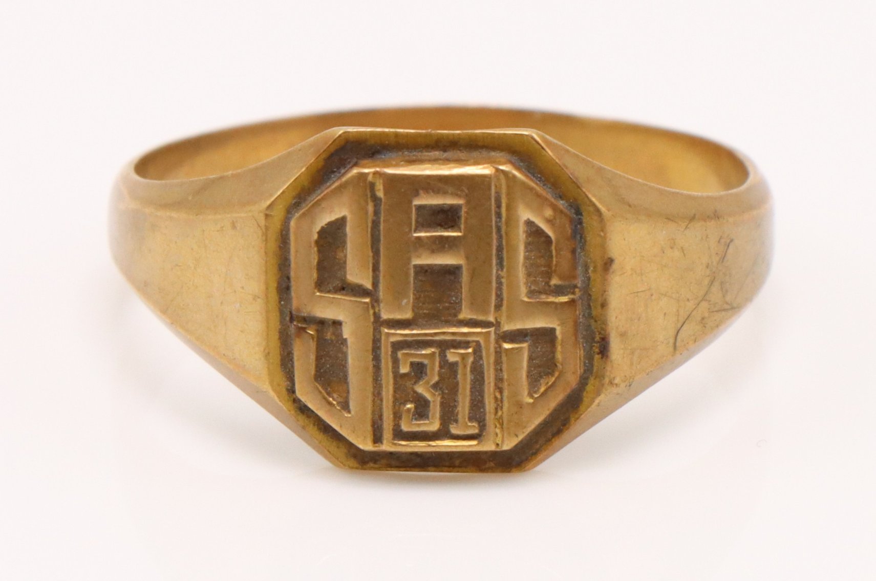 Image for 10k YG Class Ring