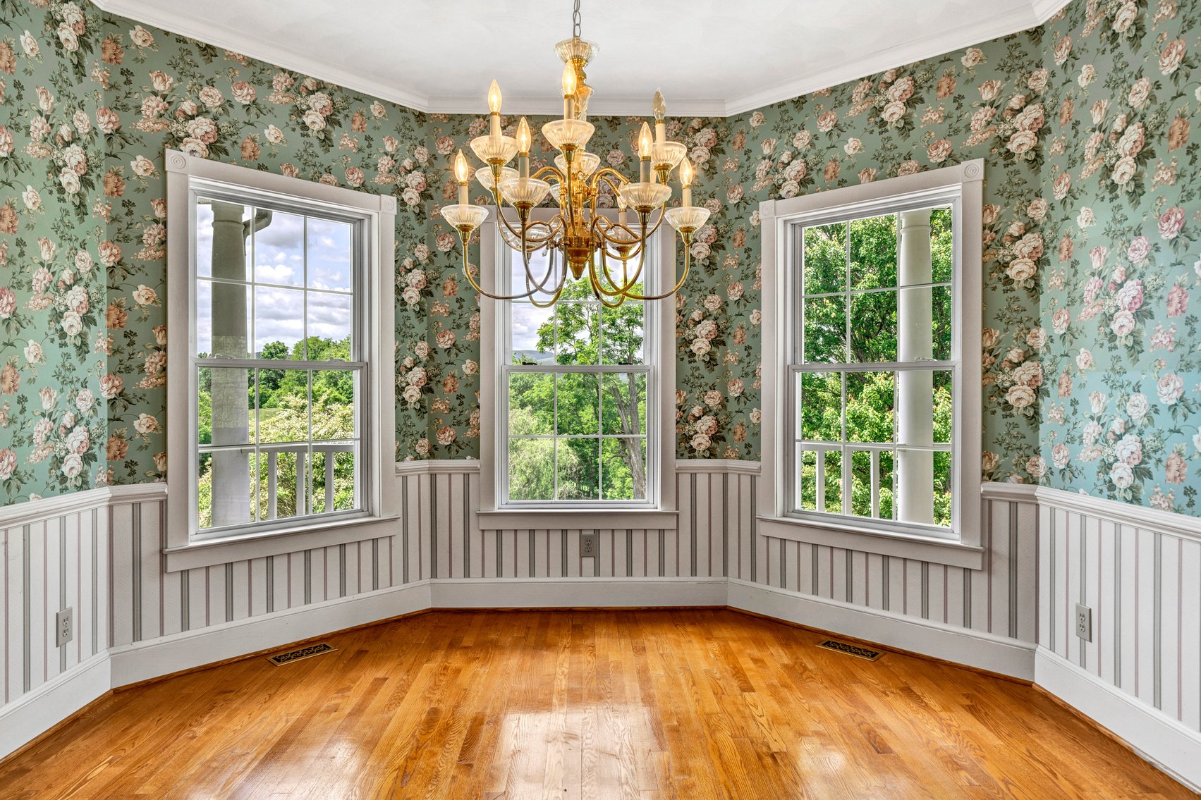 Image for 118 S Braemar Circle Real Estate Auction