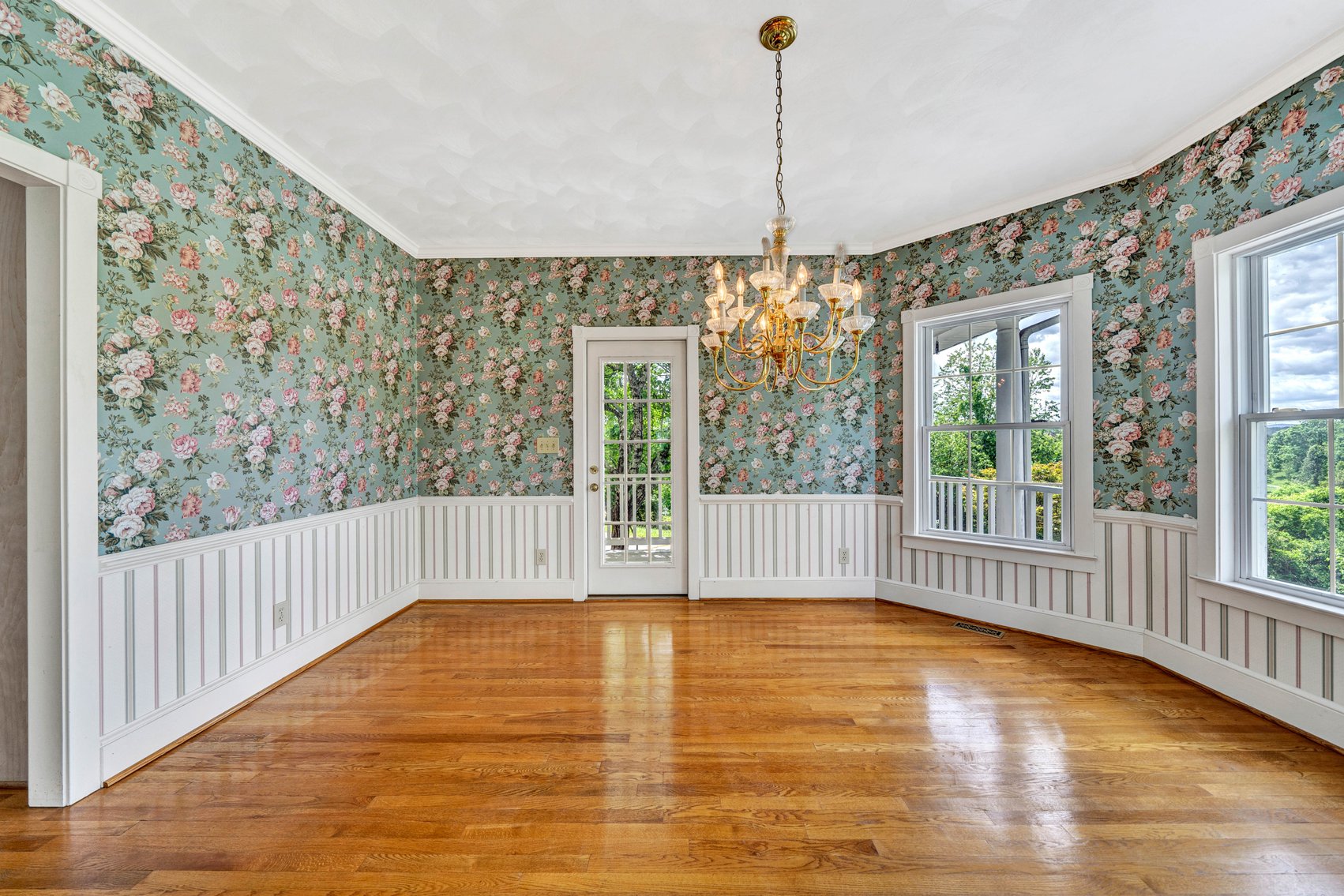 Image for 118 S Braemar Circle Real Estate Auction