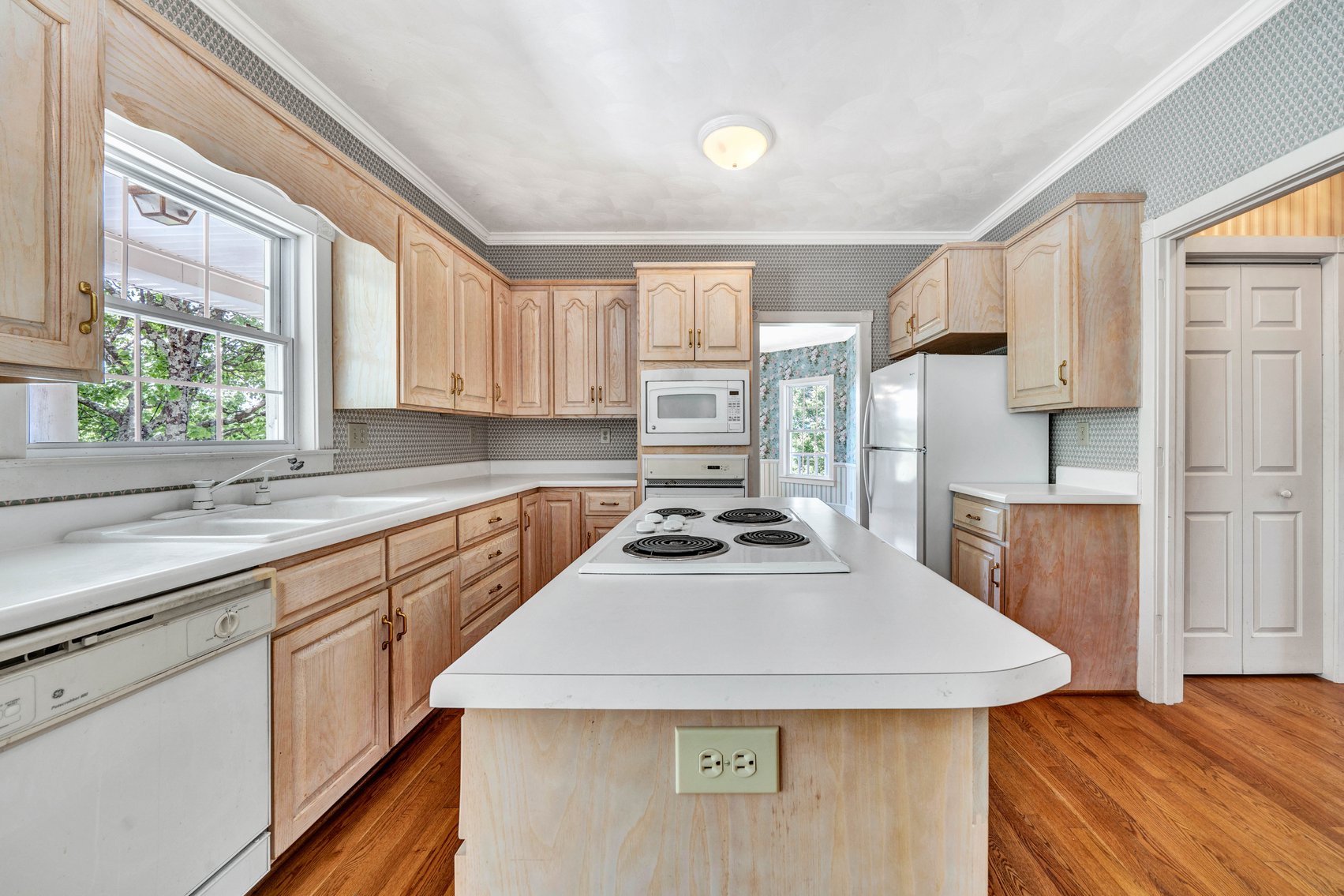 Image for 118 S Braemar Circle Real Estate Auction