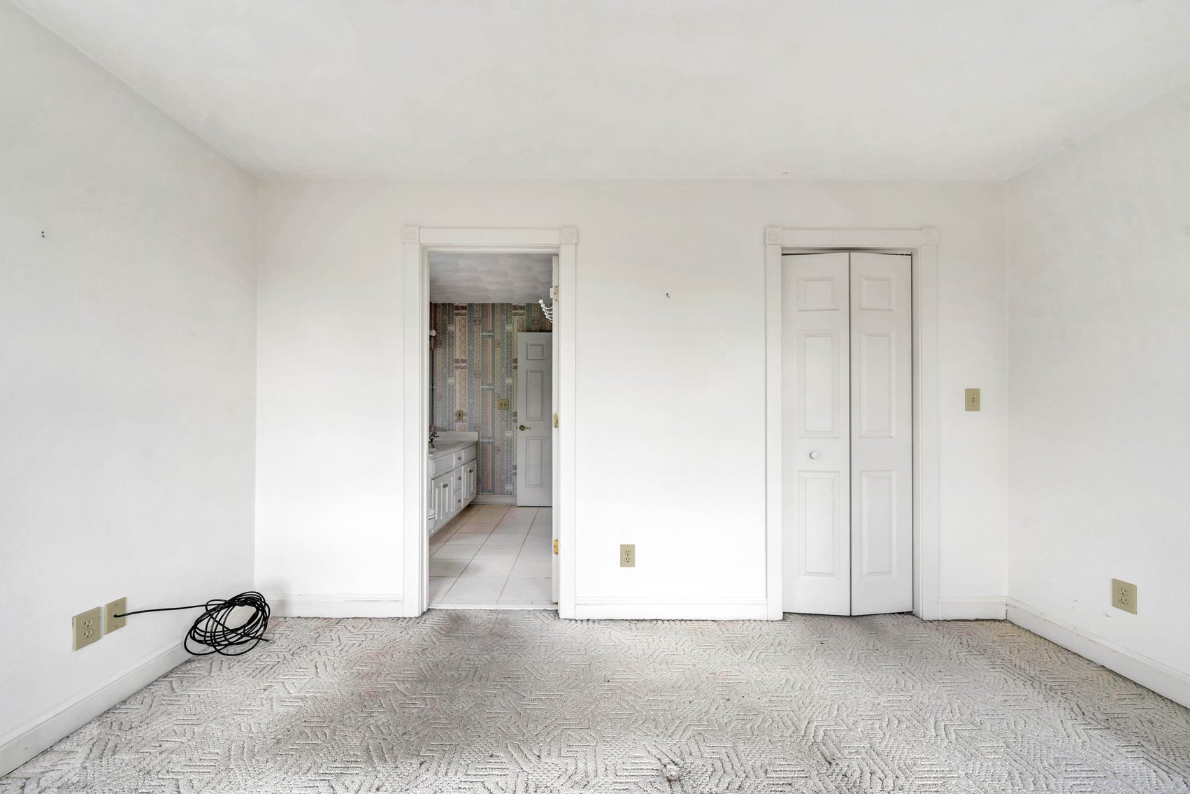 Image for 118 S Braemar Circle Real Estate Auction