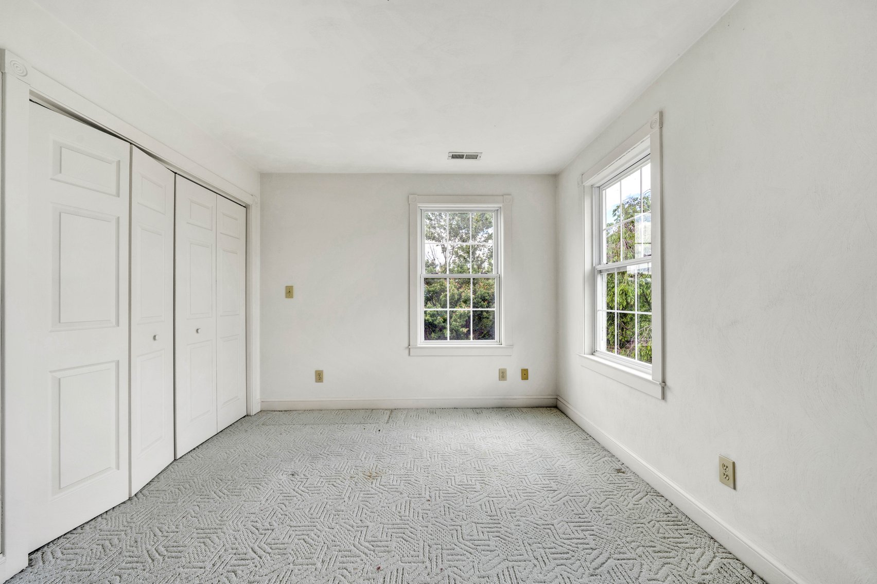 Image for 118 S Braemar Circle Real Estate Auction