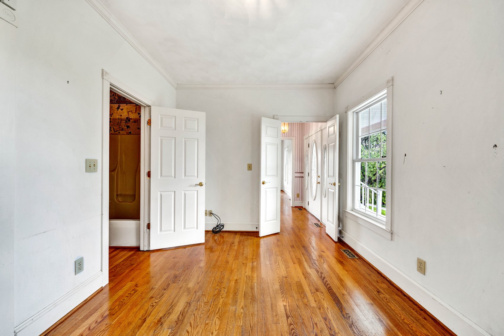 Image for 118 S Braemar Circle Real Estate Auction