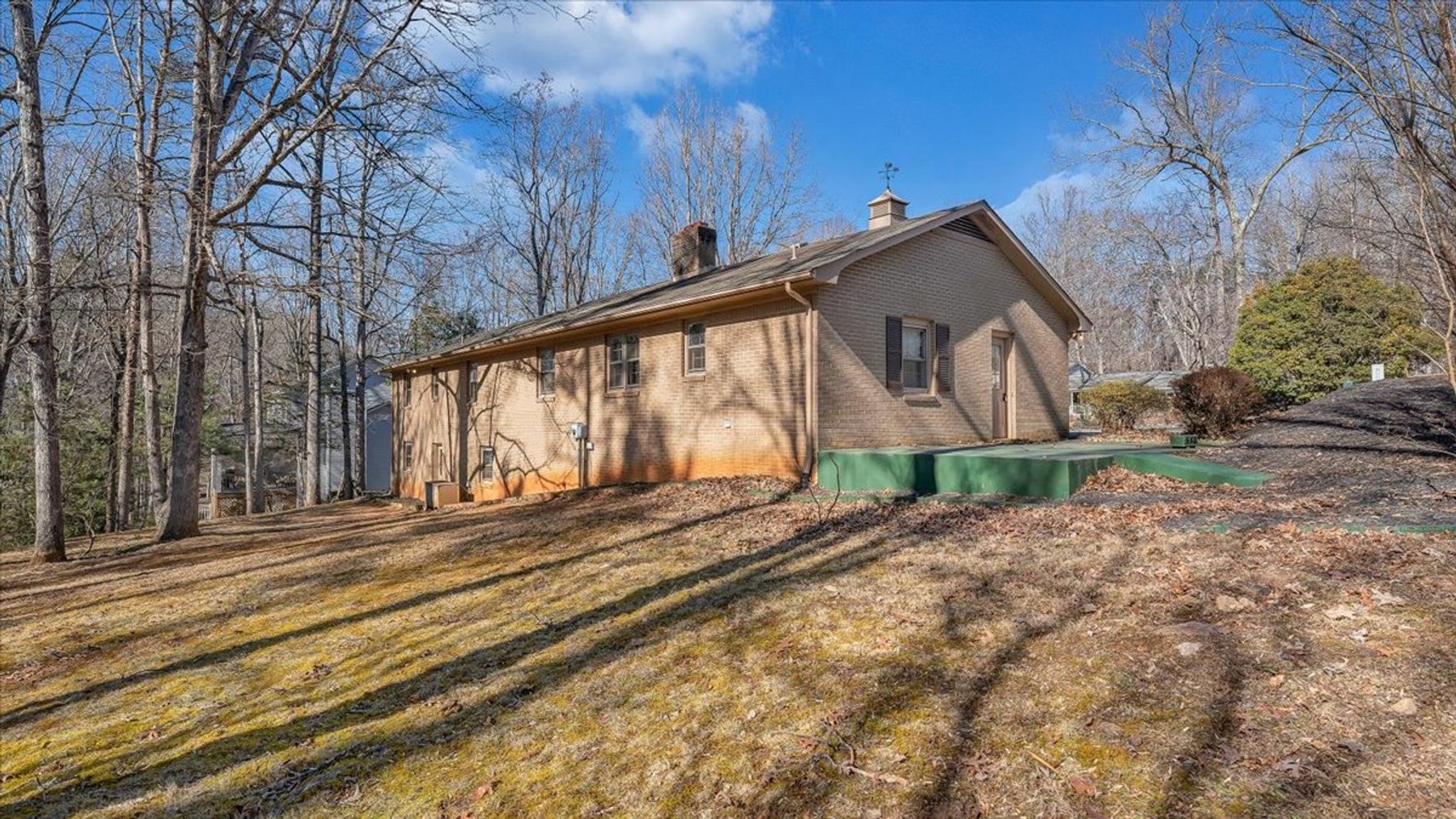 Image for 155 Oxford Circle Real Estate Auction