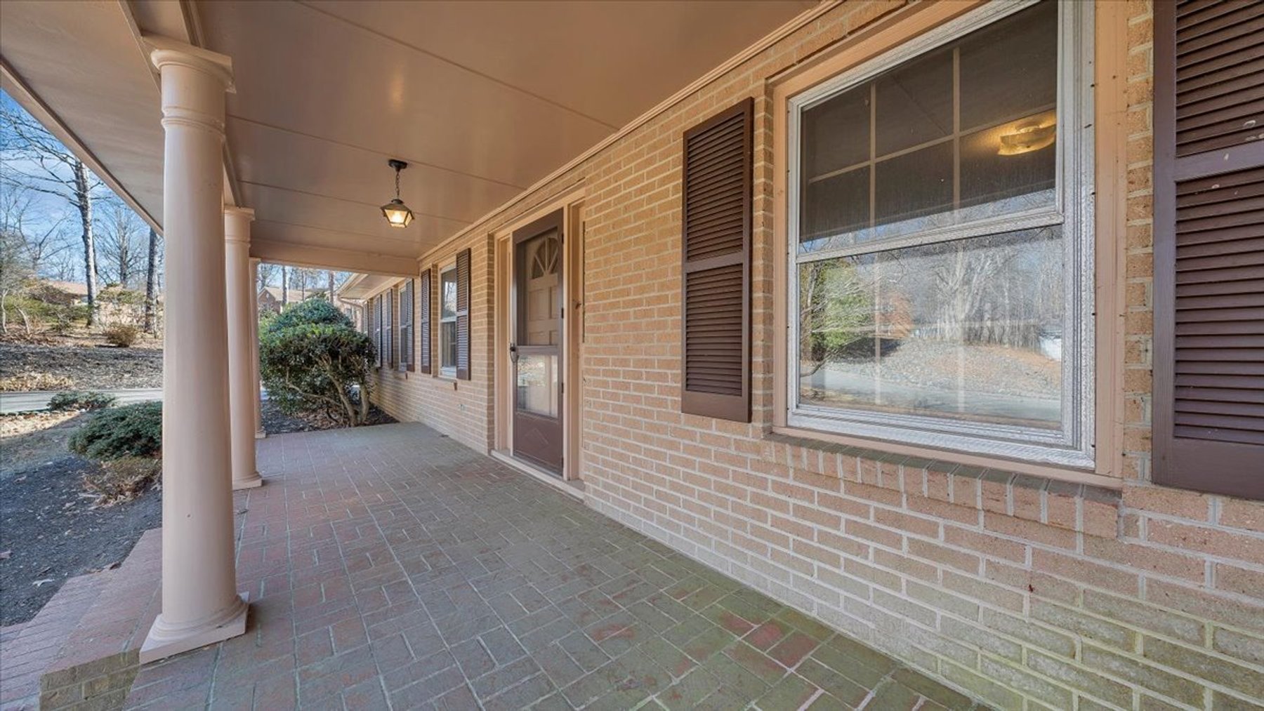 Image for 155 Oxford Circle Real Estate Auction