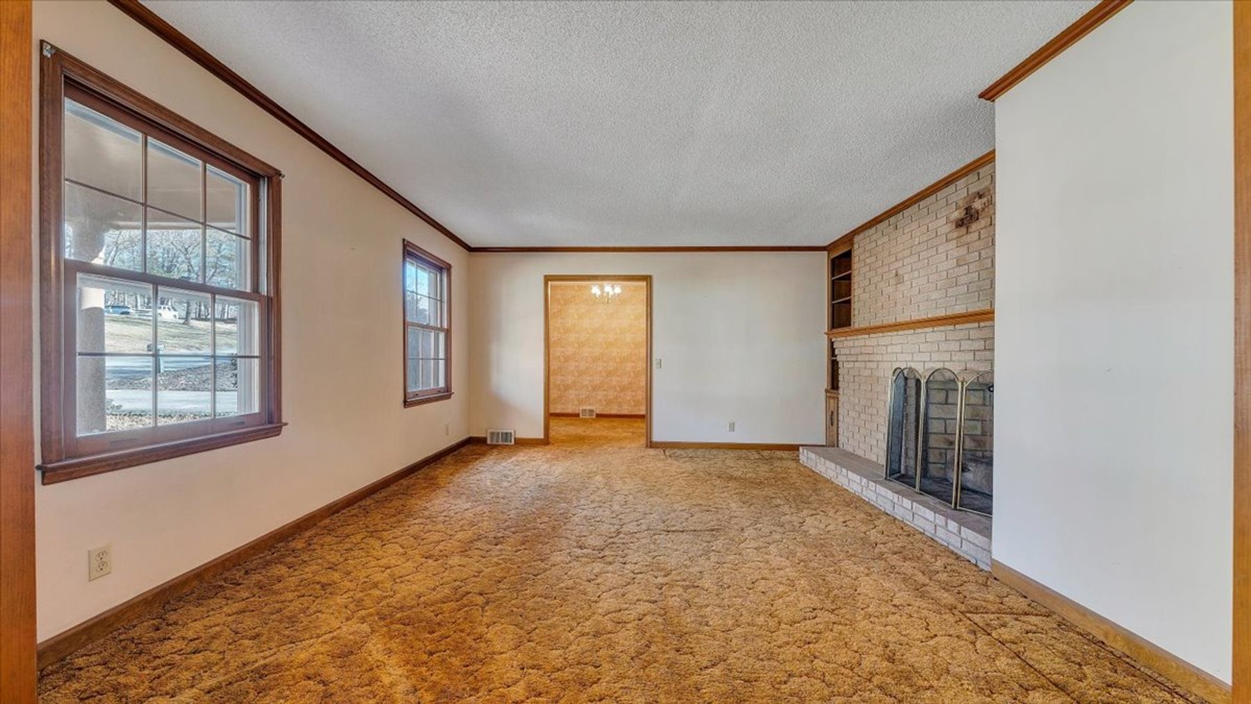 Image for 155 Oxford Circle Real Estate Auction