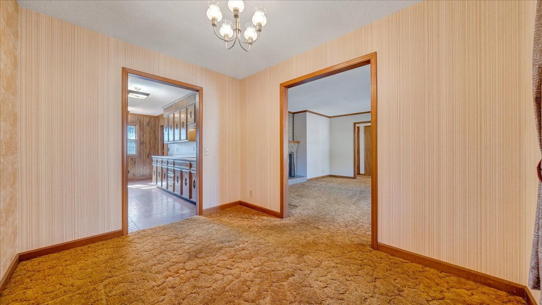 Image for 155 Oxford Circle Real Estate Auction