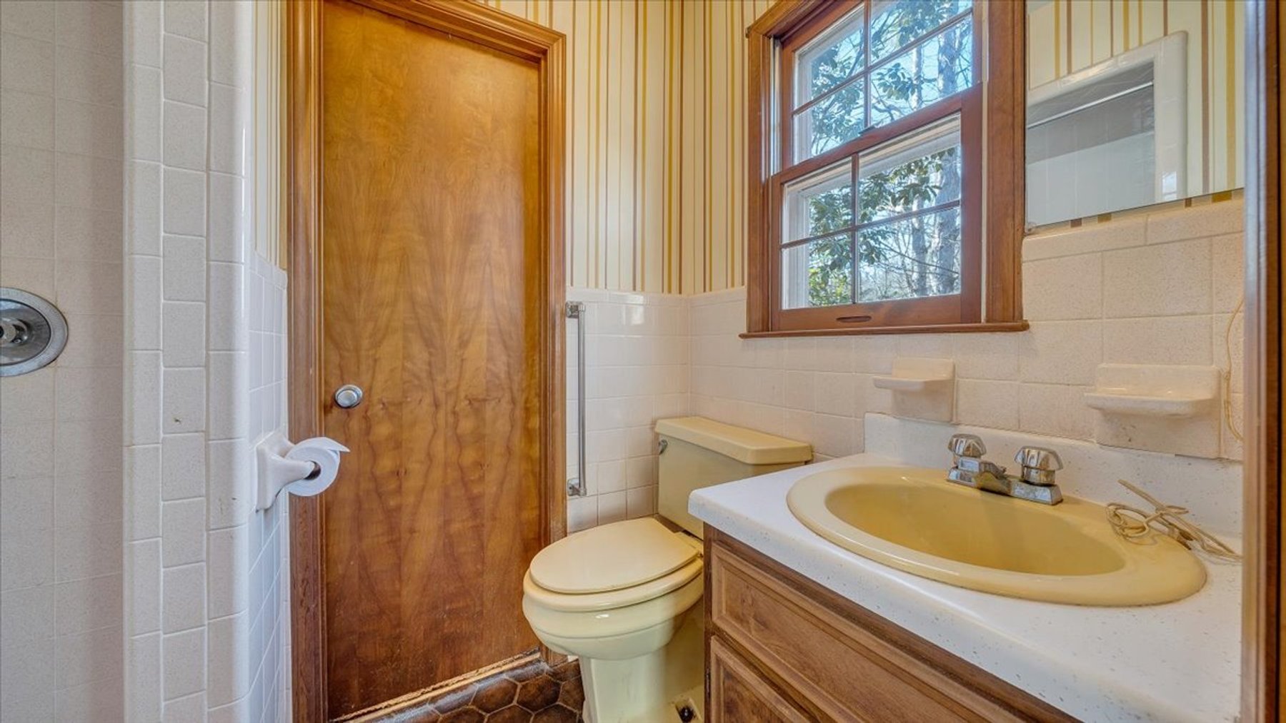 Image for 155 Oxford Circle Real Estate Auction