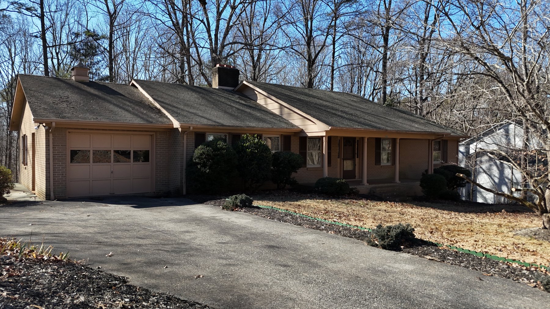 Image for 155 Oxford Circle Real Estate Auction