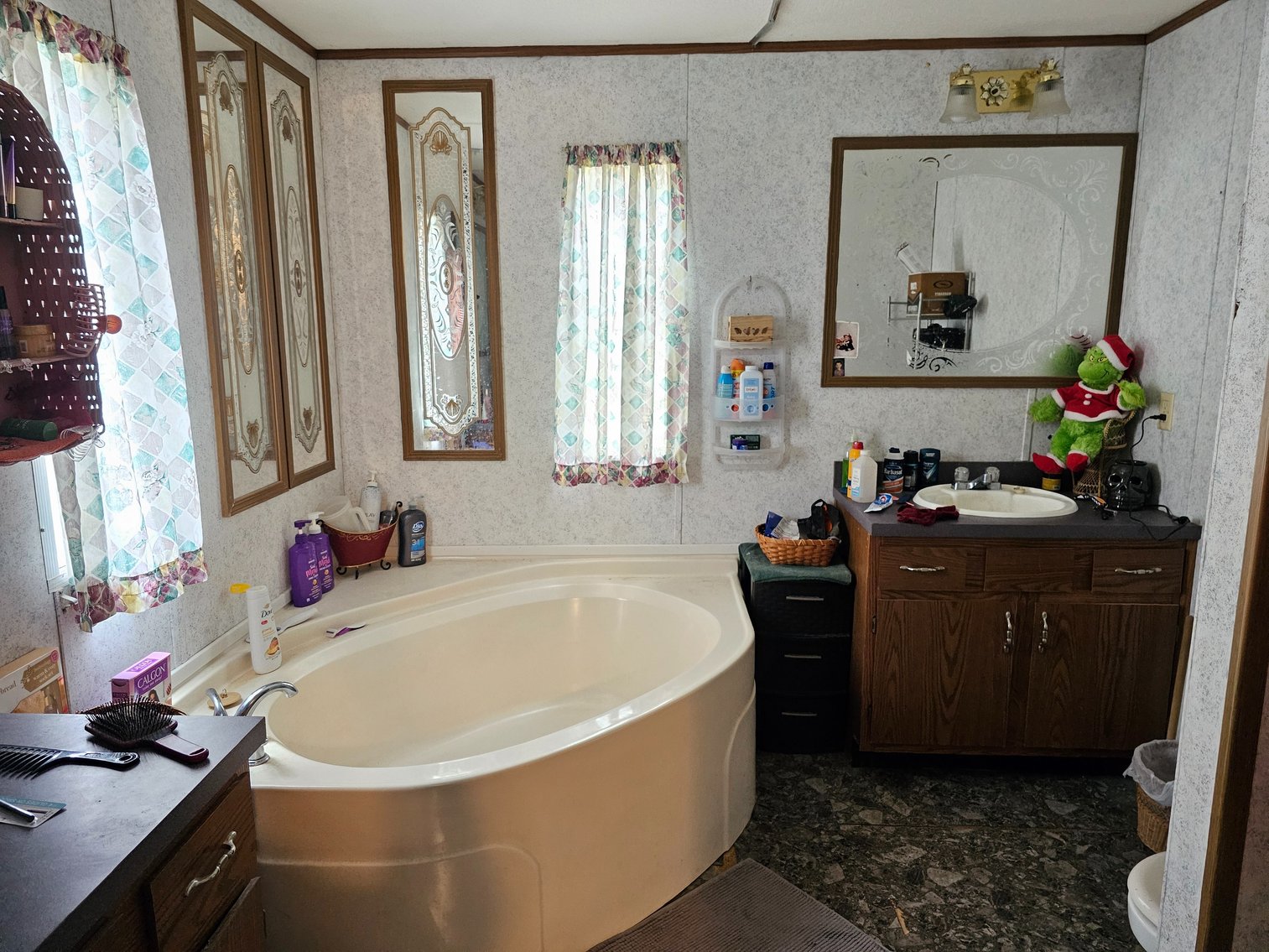 Image for 1892 Twin Arch Drive Real Estate Auction