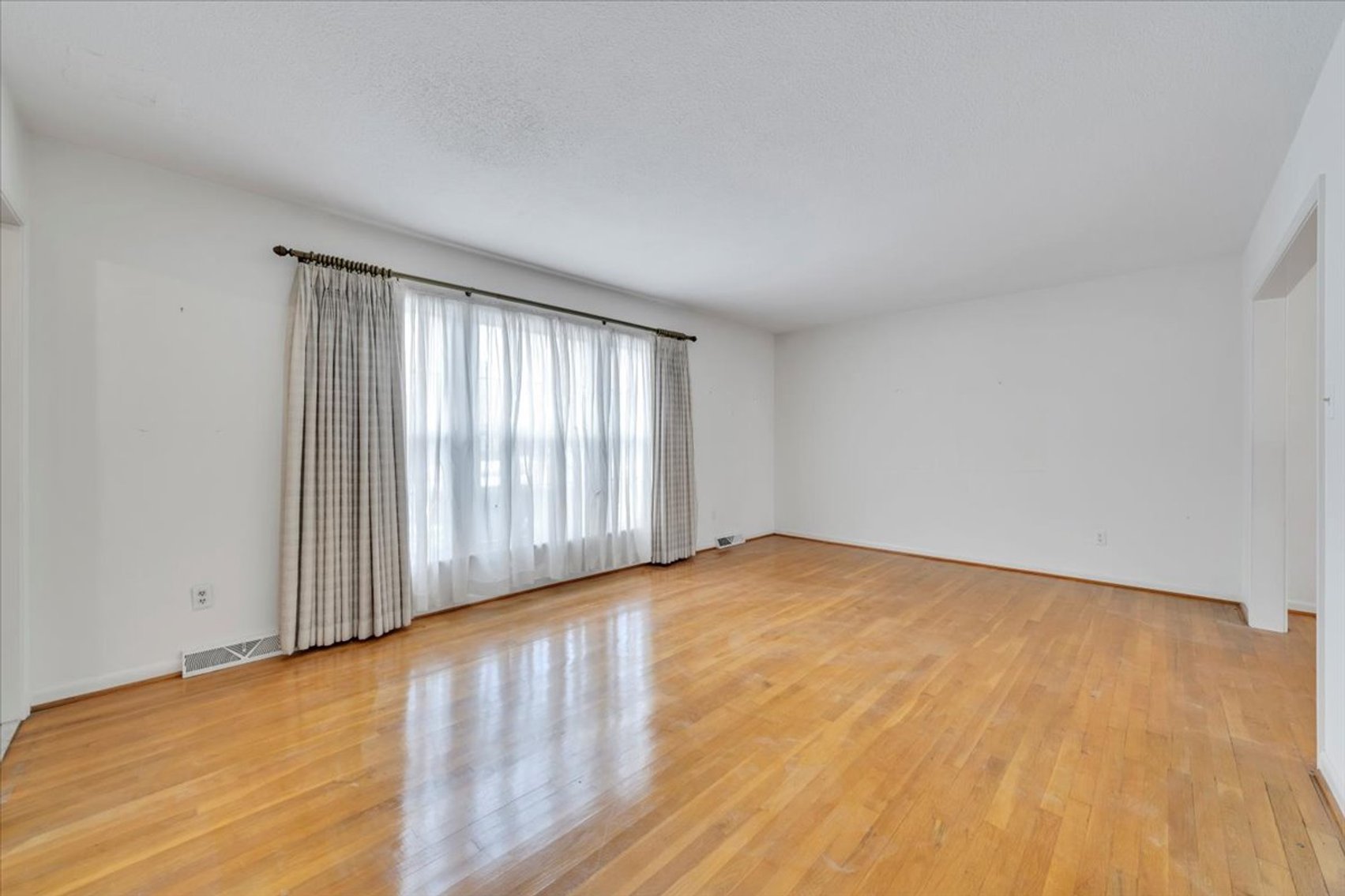 Image for 1807 Sam Lions Trail Real Estate Auction