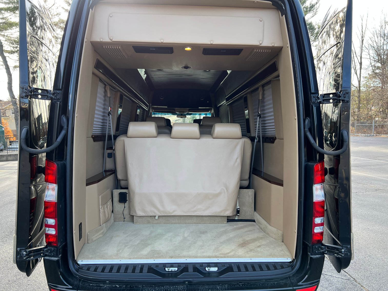 Image for 2013 Mercedes-Benz Sprinter 2500 Executive Coach