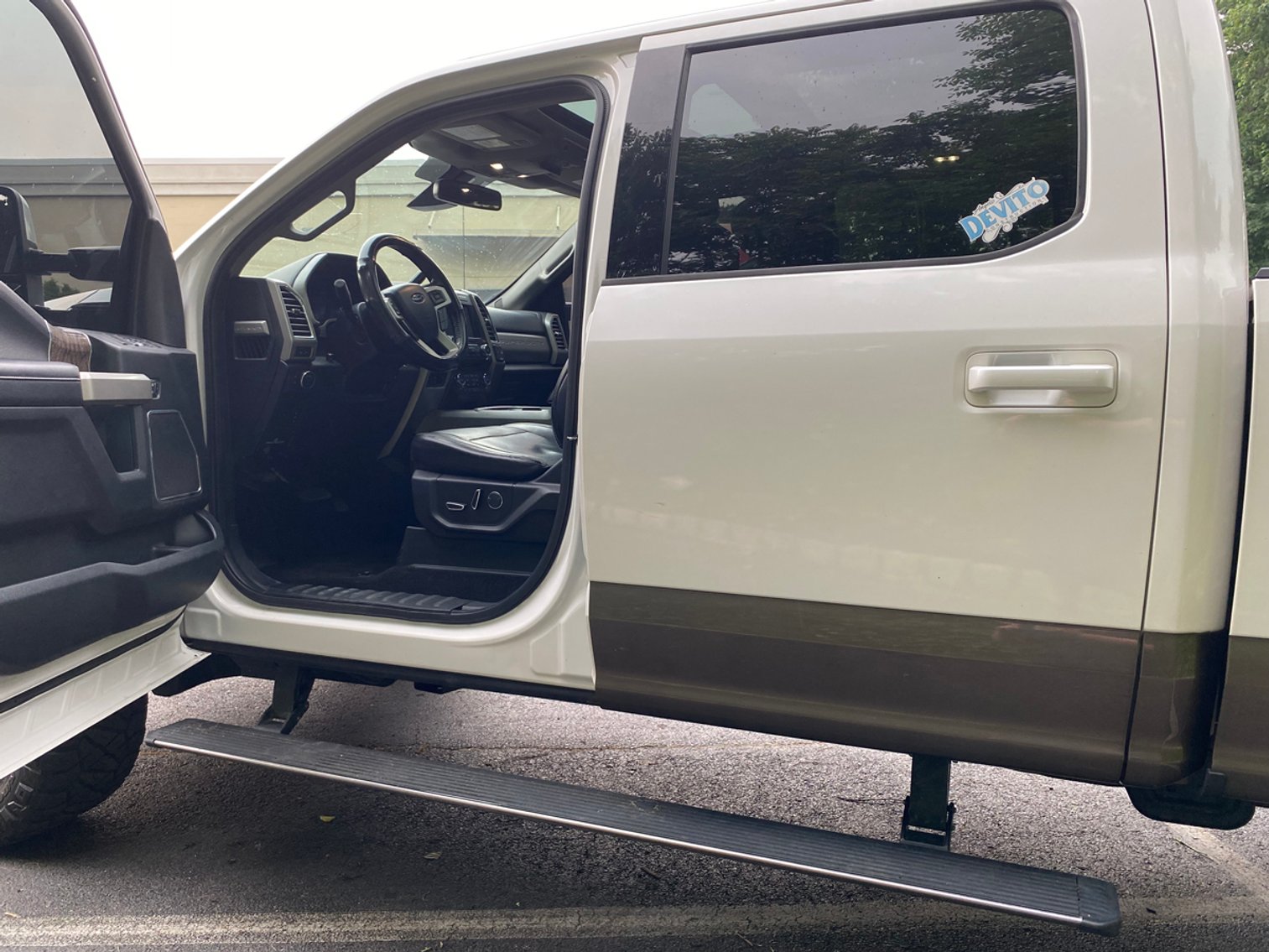 Image for 2017 Ford Super Duty F-350 Lariat 4 Door Crew Cab